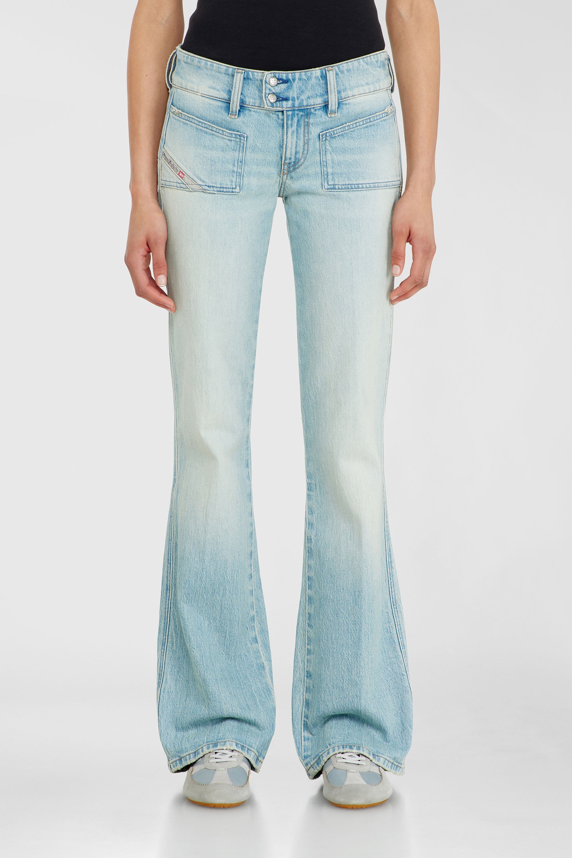Diesel - Bootcut Jeans D-Hush 0KBBX Donna, Blu Chiaro - Image 1
