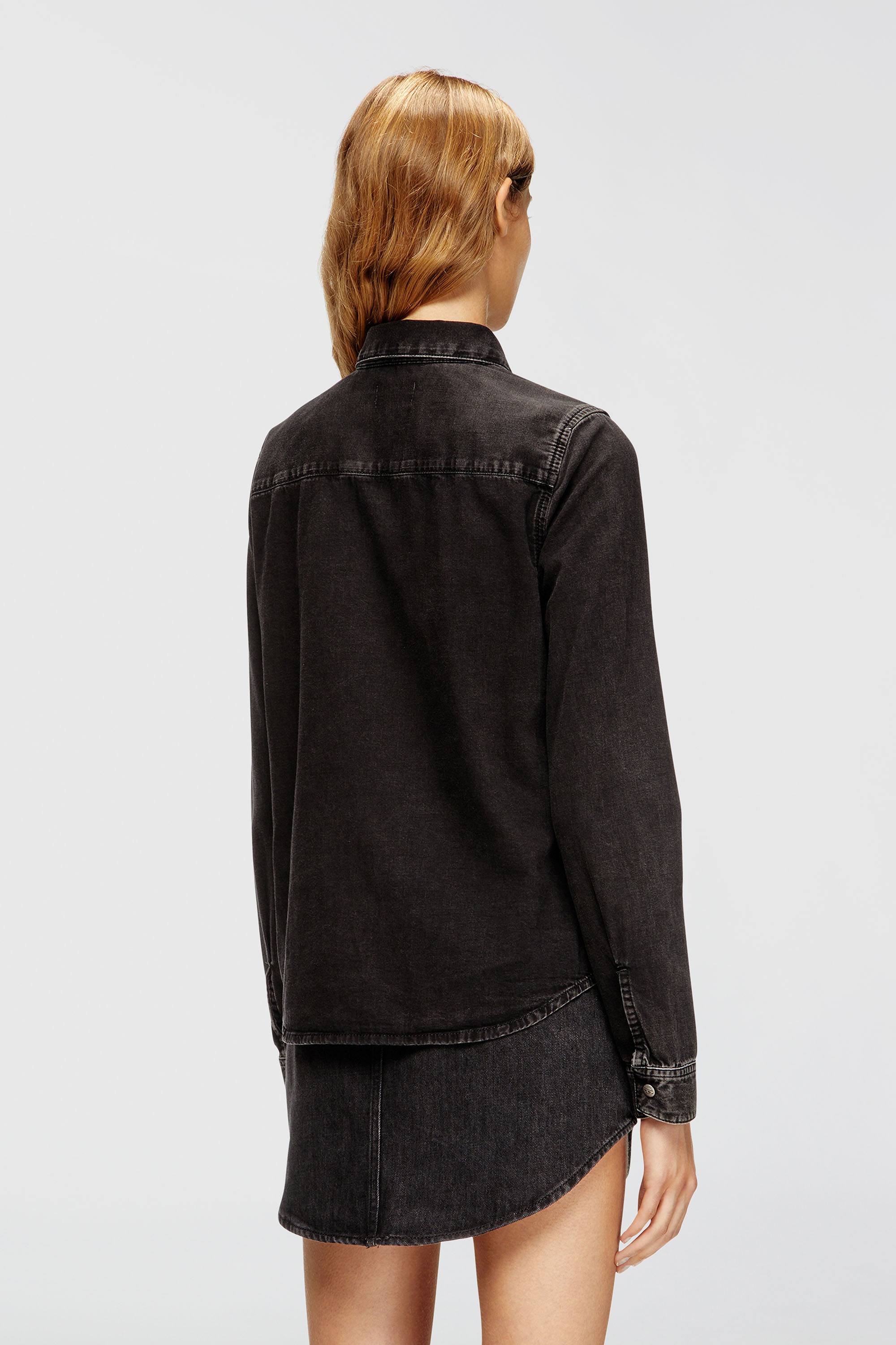 Diesel - DE-EAZY, Camicia in denim con cuciture a contrasto Donna in Nero - 4