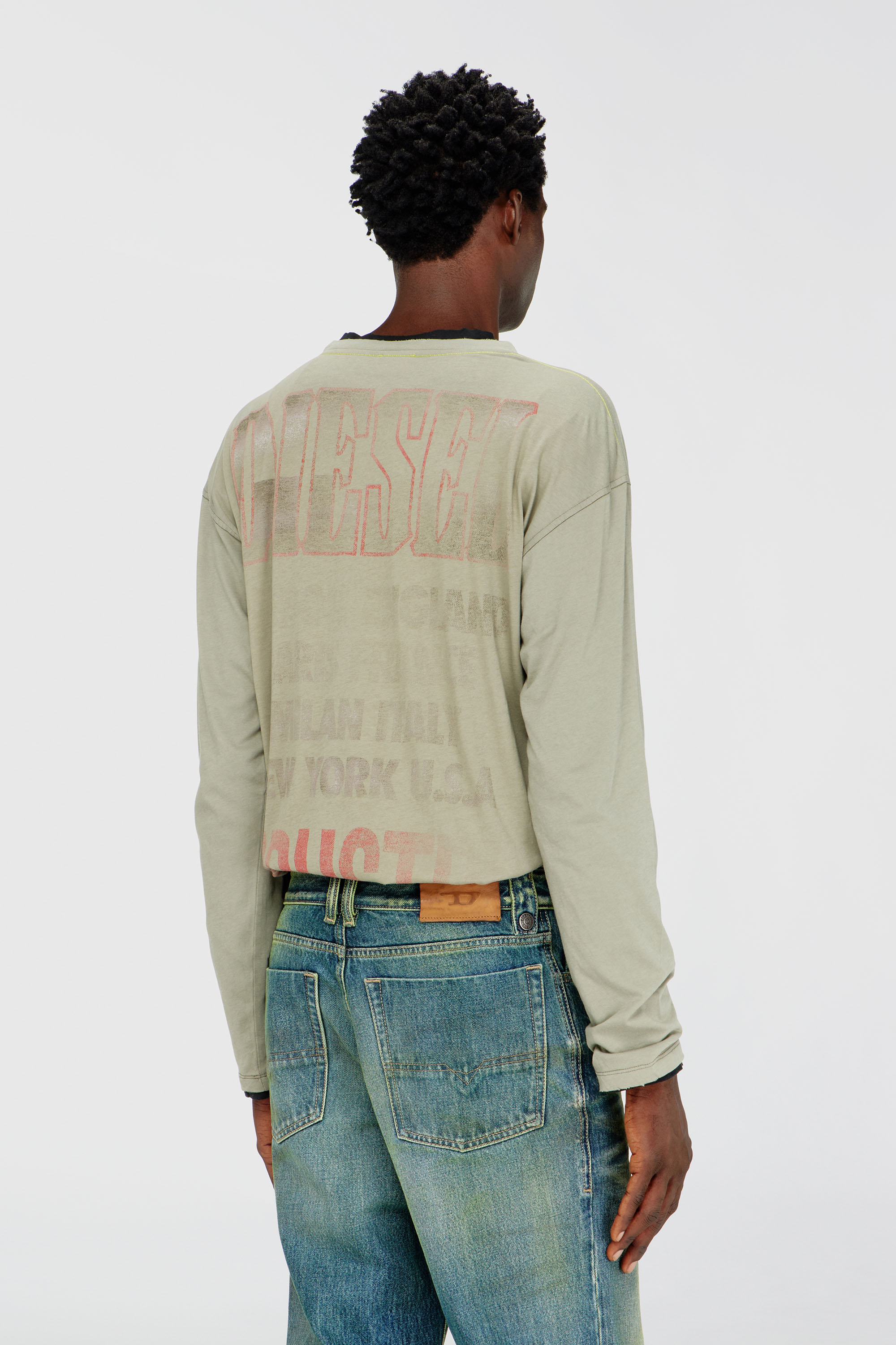 Diesel - T-GERI-LS-A, T-shirt a manica lunga con grafiche da concerto e cristalli Uomo in ToBeDefined - 4