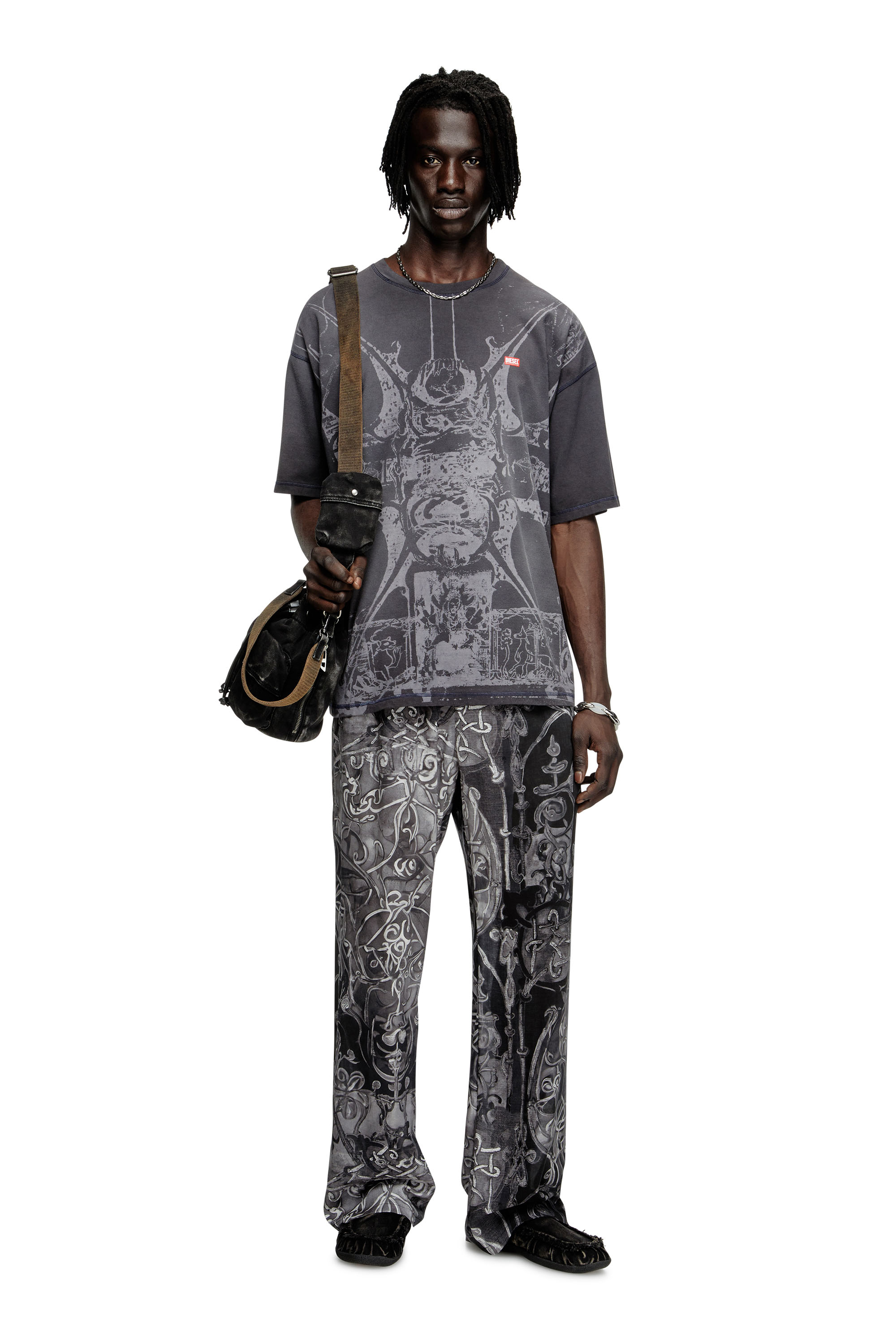 Diesel - T-BOXT-T13, T-shirt avec imprimé médiéval ton sur ton Homme in Noir - 2