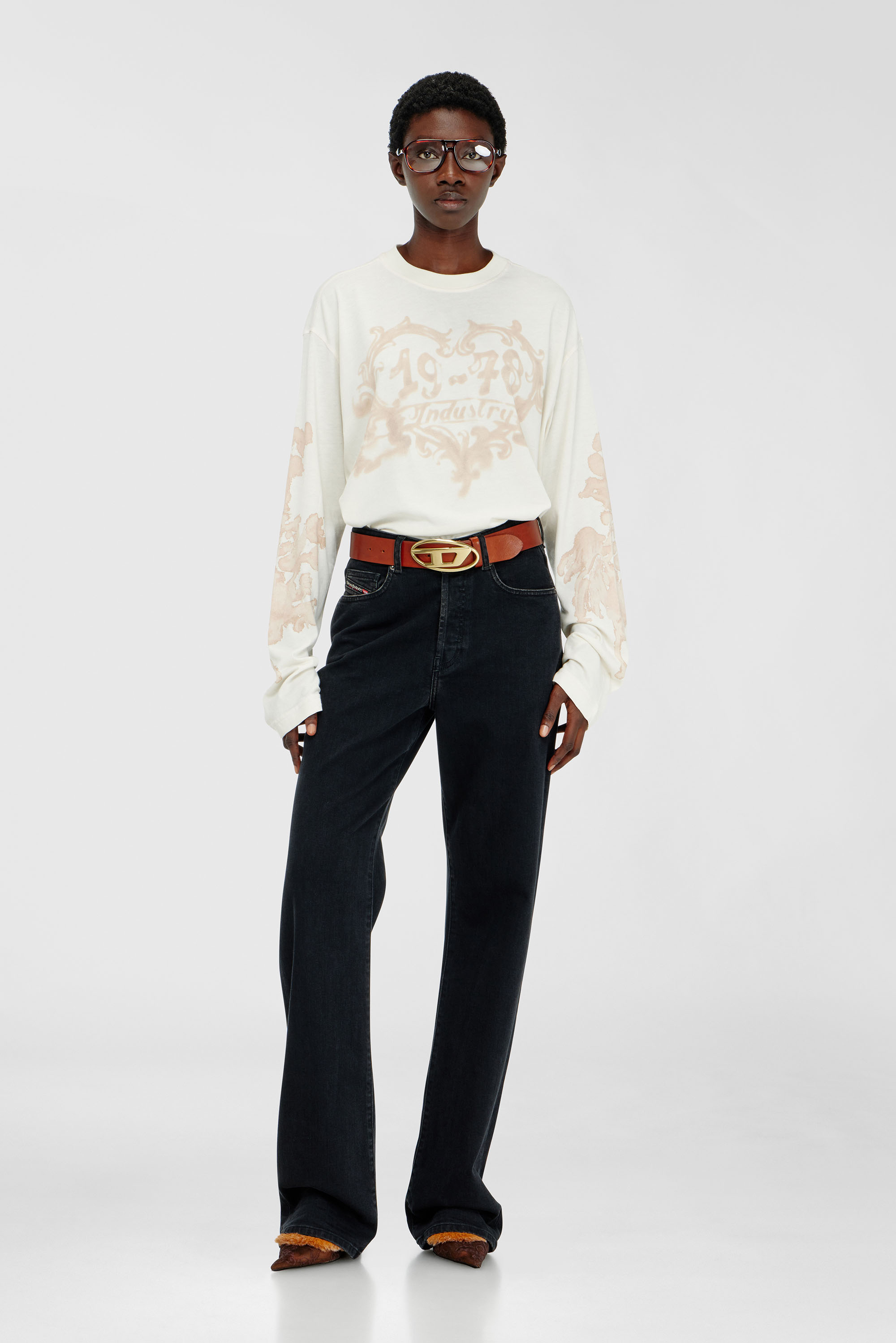 Diesel - T-HILARY-LS-AA1, Damen Langarmshirt aus Baumwolle mit Grafikprint in Weiss/Rosa - 1