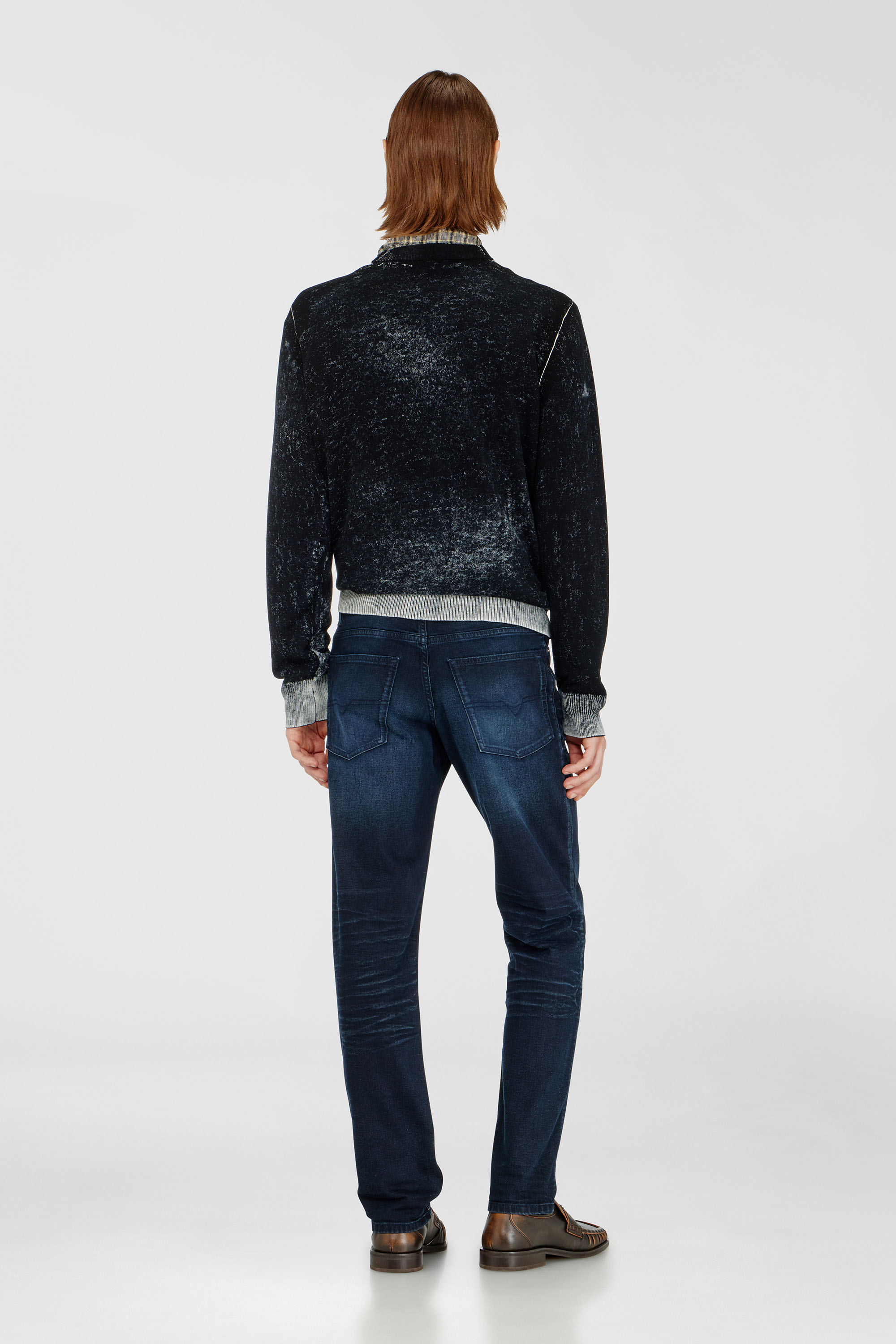 Diesel - Regular Jeans 2023 D-Finitive 0BMBX Homme, Bleu Fonc&eacute; - Image 3