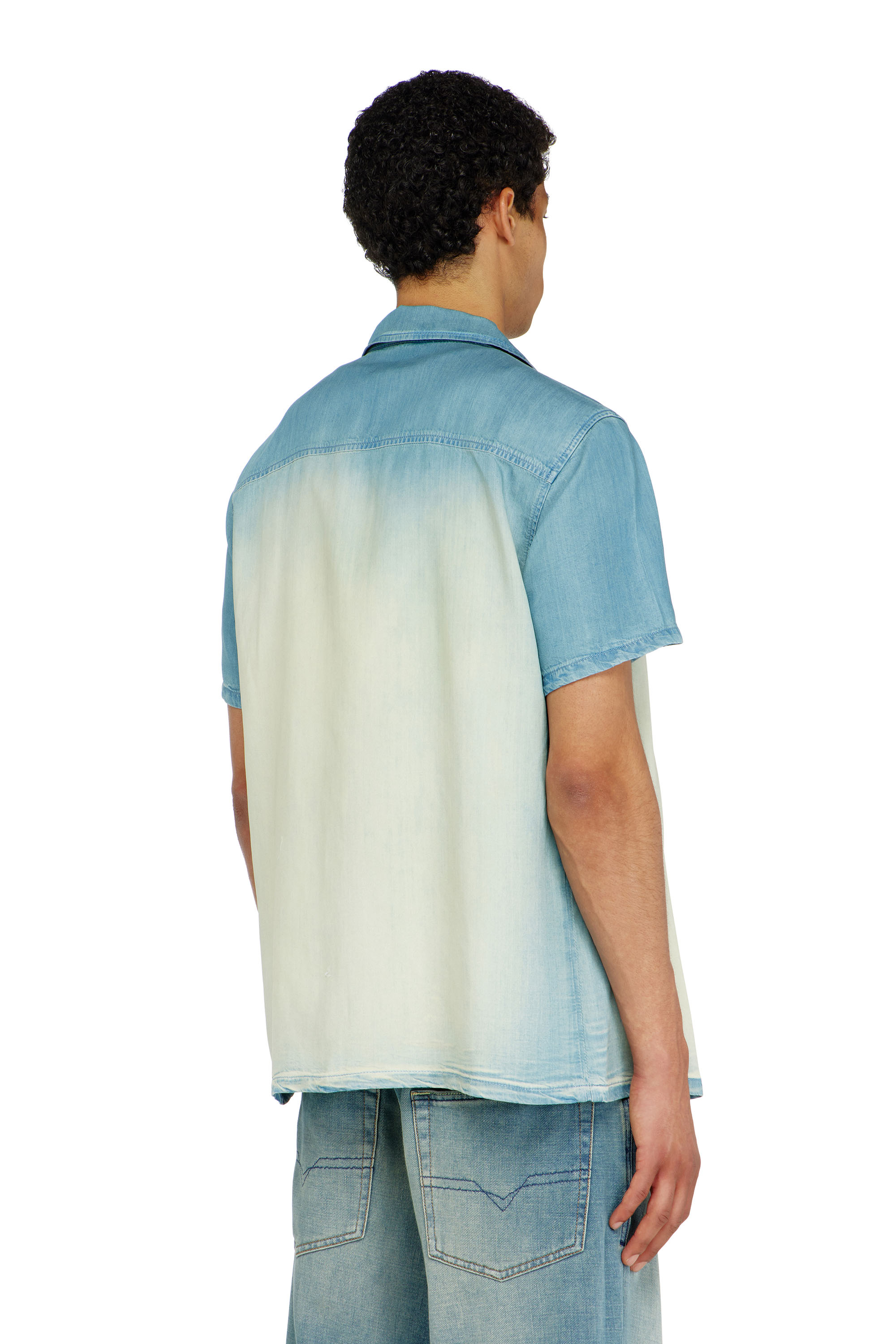 Diesel - D-CLARIVO-S, Camicia a maniche corte in denim fluido sovratinto Uomo in ToBeDefined - 3
