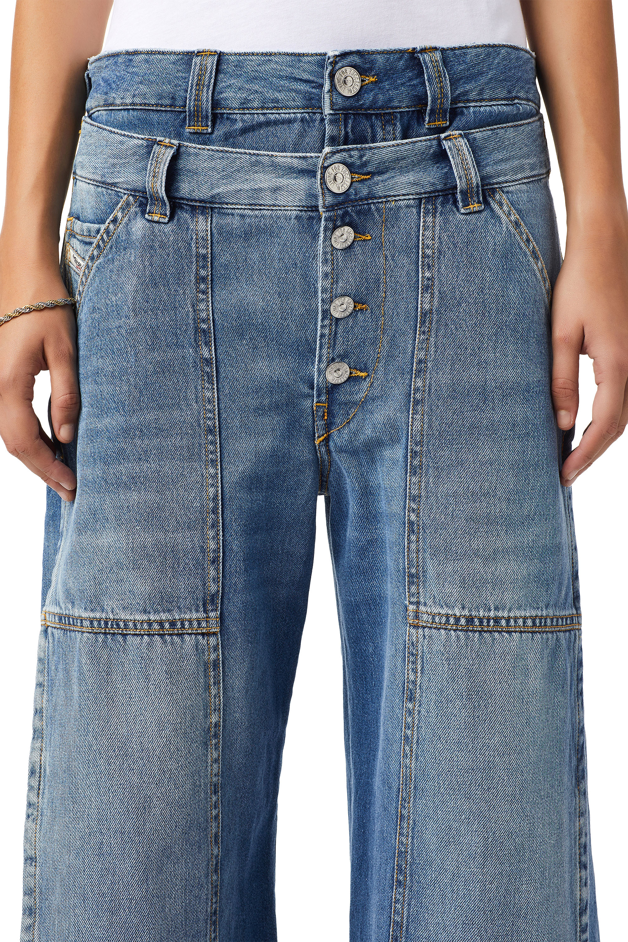 Diesel - D-Laly 0AFAM Bootcut and Flare Jeans, Bleu moyen - Image 3