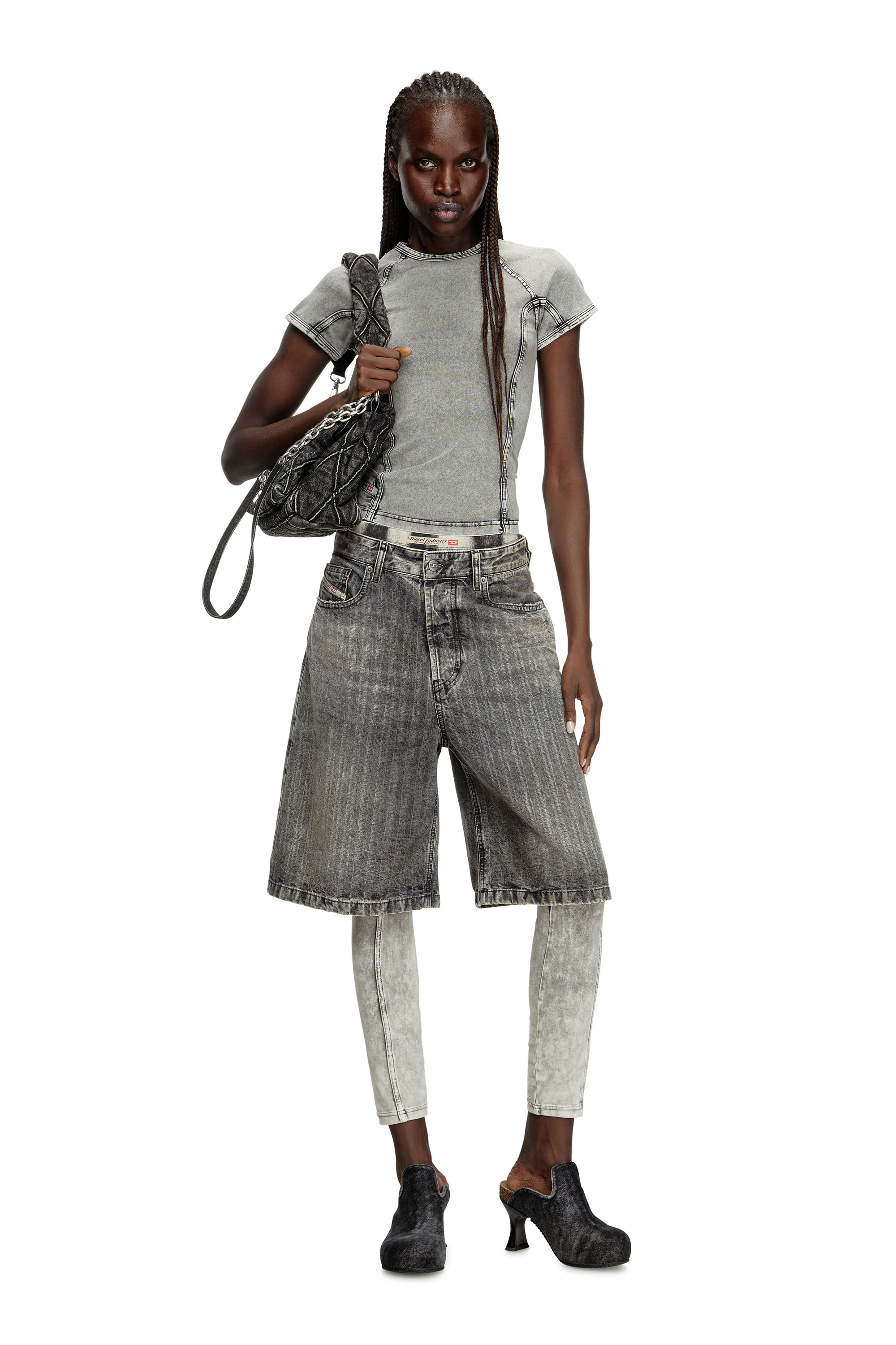 Diesel - DE-SIRE-SHORT, Short in denim herringbone Donna in Grigio - 2