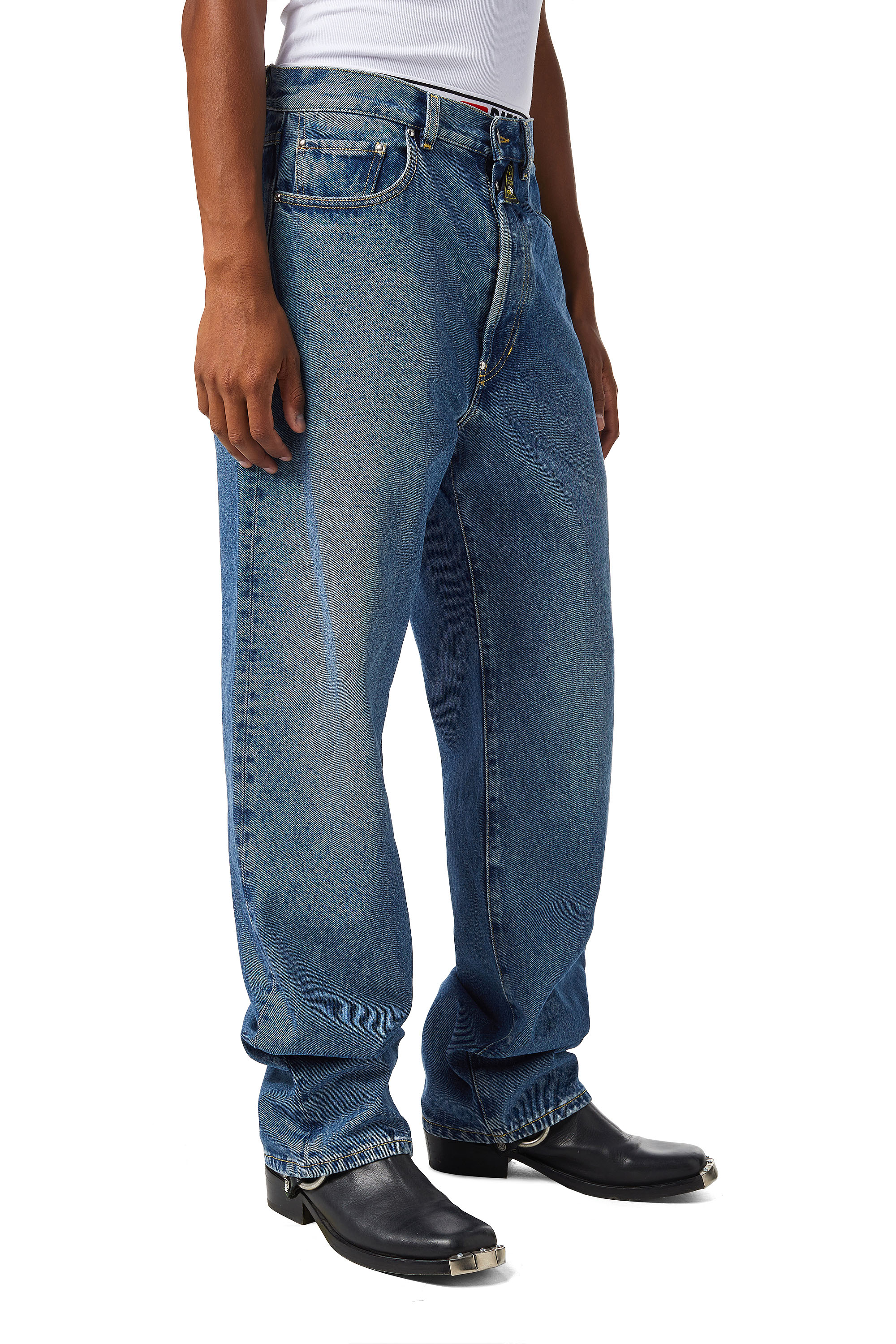 Diesel - DXD-2P2 0EHAQ Straight Jeans, Bleu moyen - Image 4