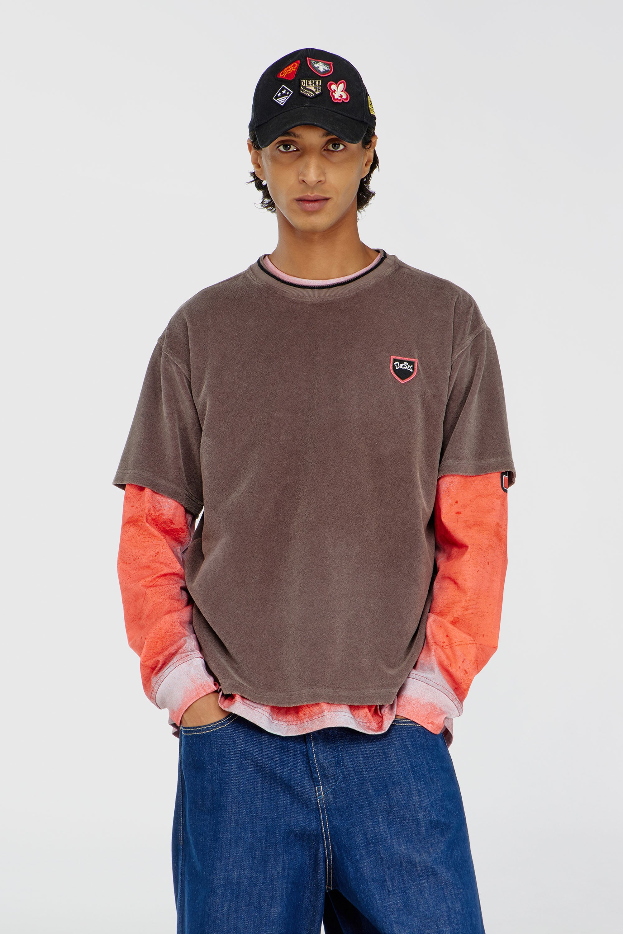 Diesel - T-SPONGY, Herren Chenille-T-Shirt mit shield patch in Braun - 1