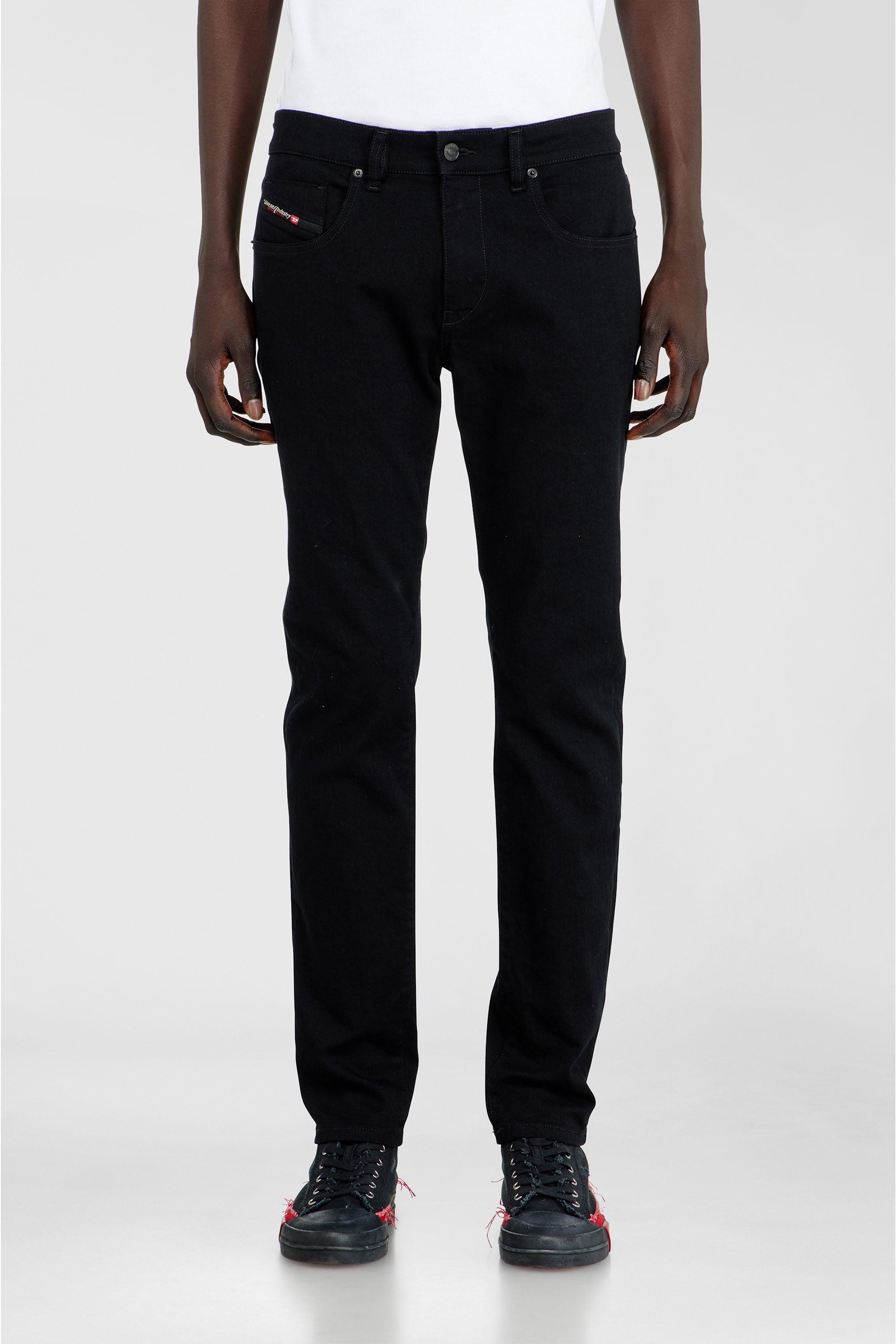 Diesel - Slim Jeans 2019 D-Strukt 069YP Uomo, Nero/Grigio scuro - Image 1