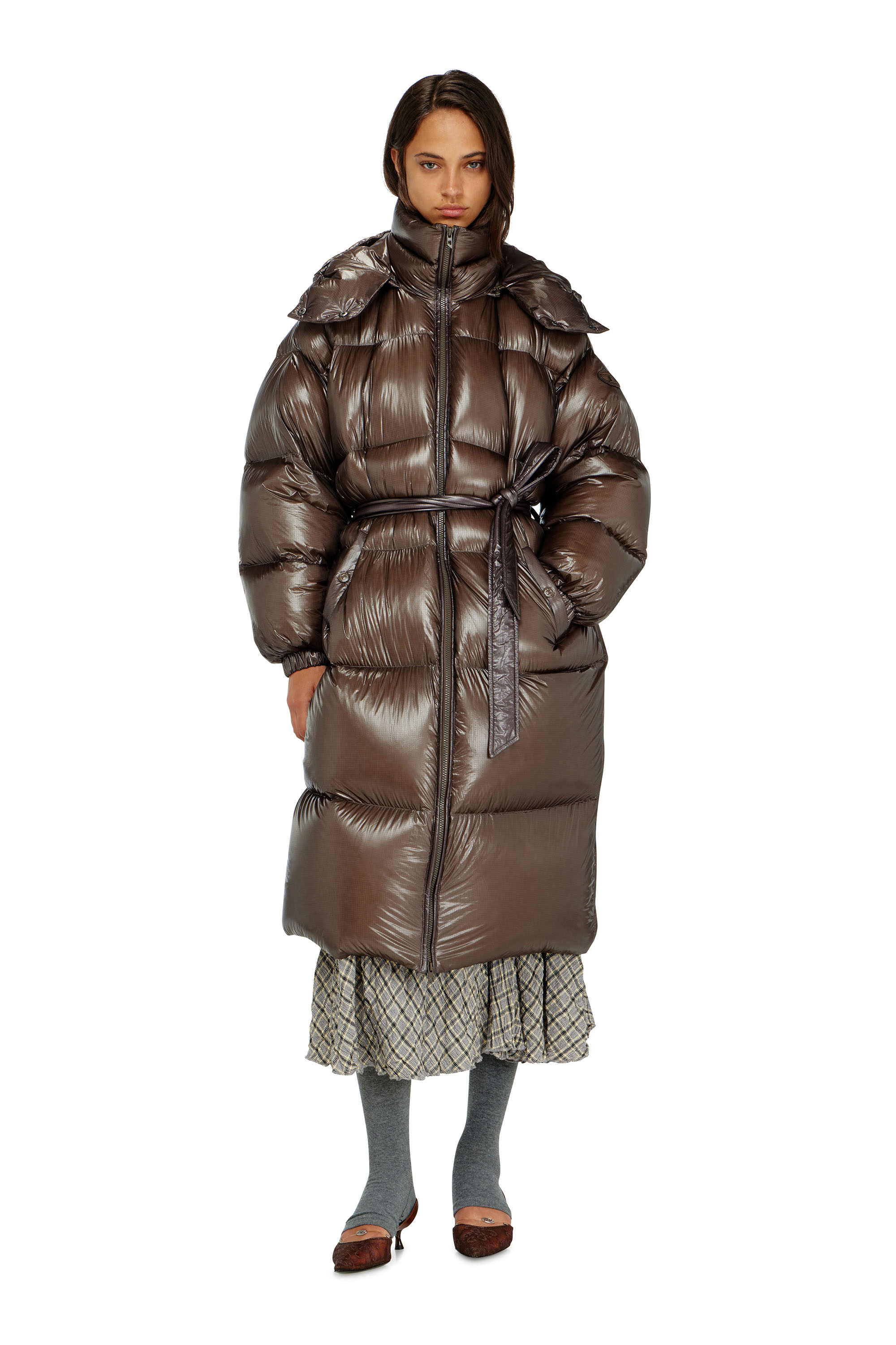 Diesel - W-ISHER, Piumino lungo in ripstop ultraleggero Donna in Marrone - 2