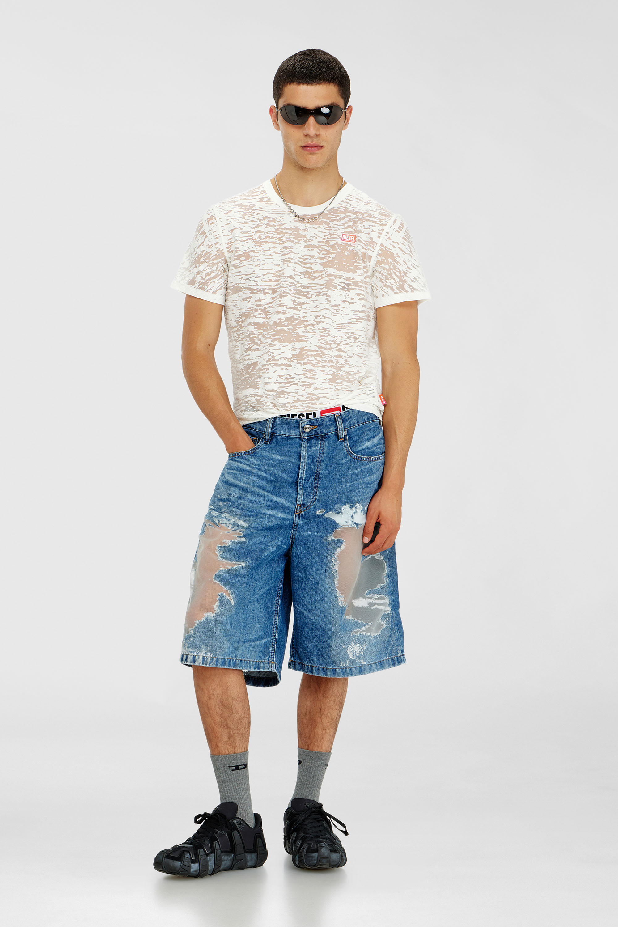 Diesel - PR-T-NOTS-MATI-R, Unisex T-shirt aus all-over devor&eacute;-Jersey in Wei&szlig; - 2