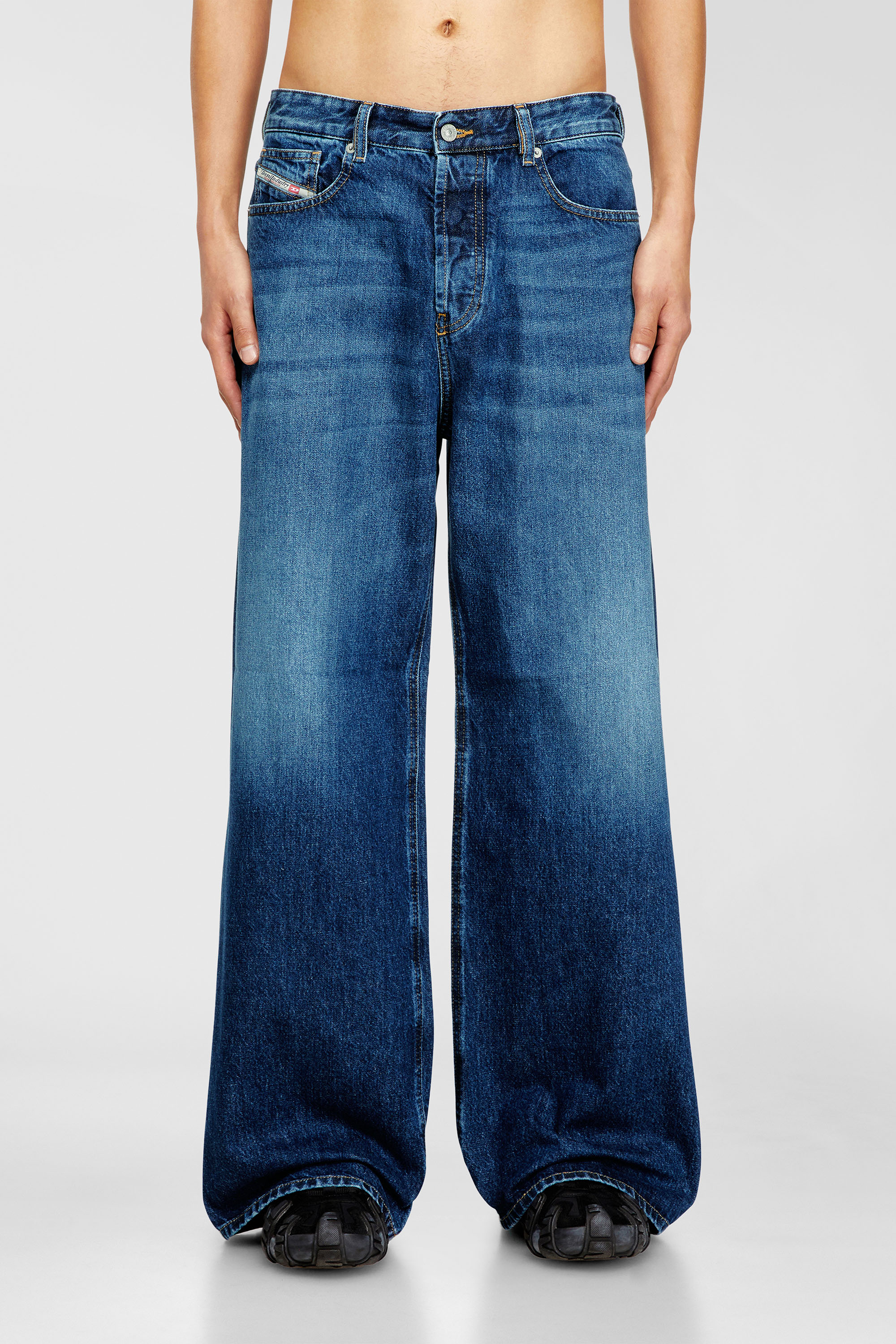 Diesel - Unisex Relaxed Jeans 1996 D-Sire 09I27, Dunkelblau - 1