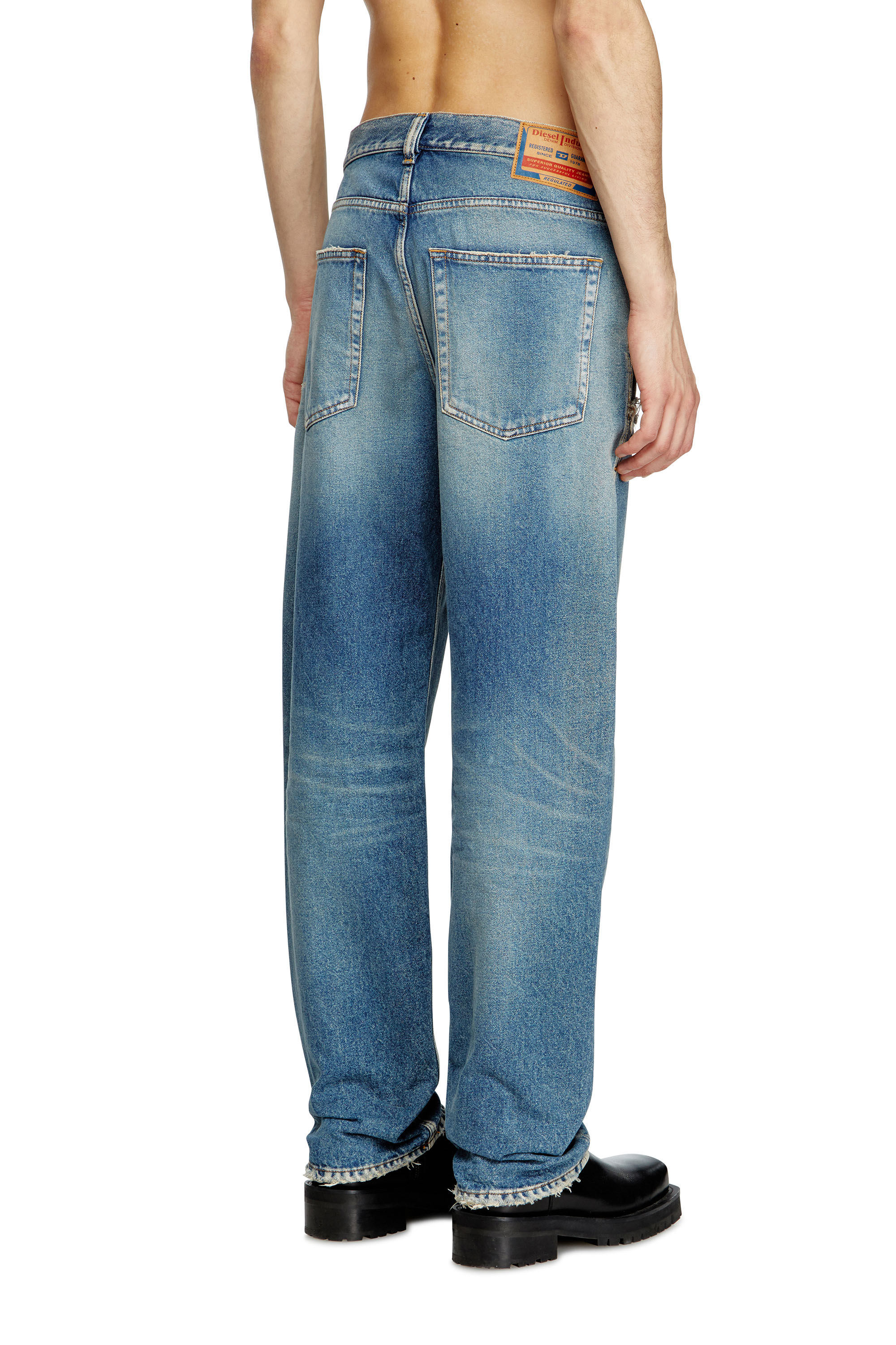 Diesel - Regular Jeans 2010 D-Macs 09L43 Uomo, Blu medio - Image 4