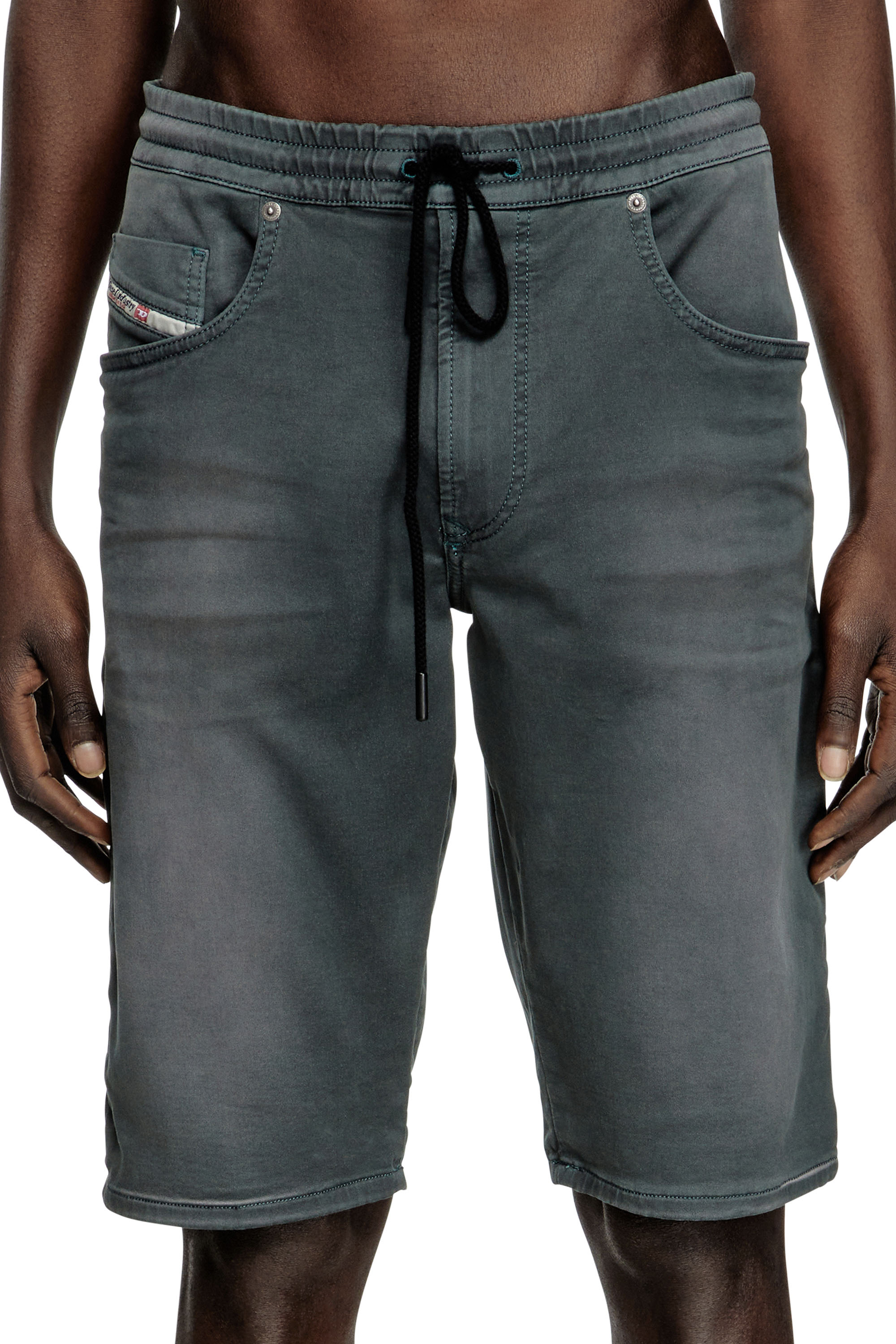 Diesel - 2033 D-KROOLEY-SHORT JOGG, Short chino en JoggJeans Homme in Gris - 5