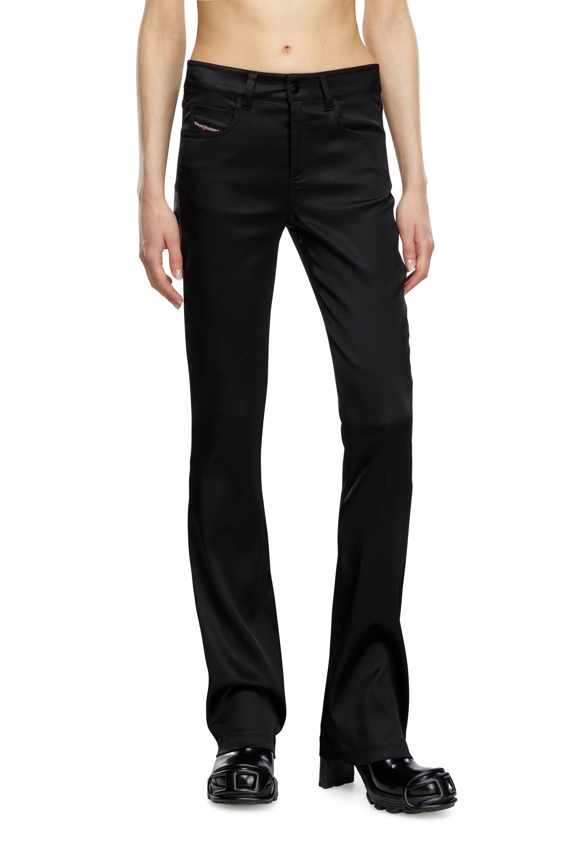 Diesel - P-EBBEY, Pantalon à 5 poches en satin stretch Femme in Noir - 1