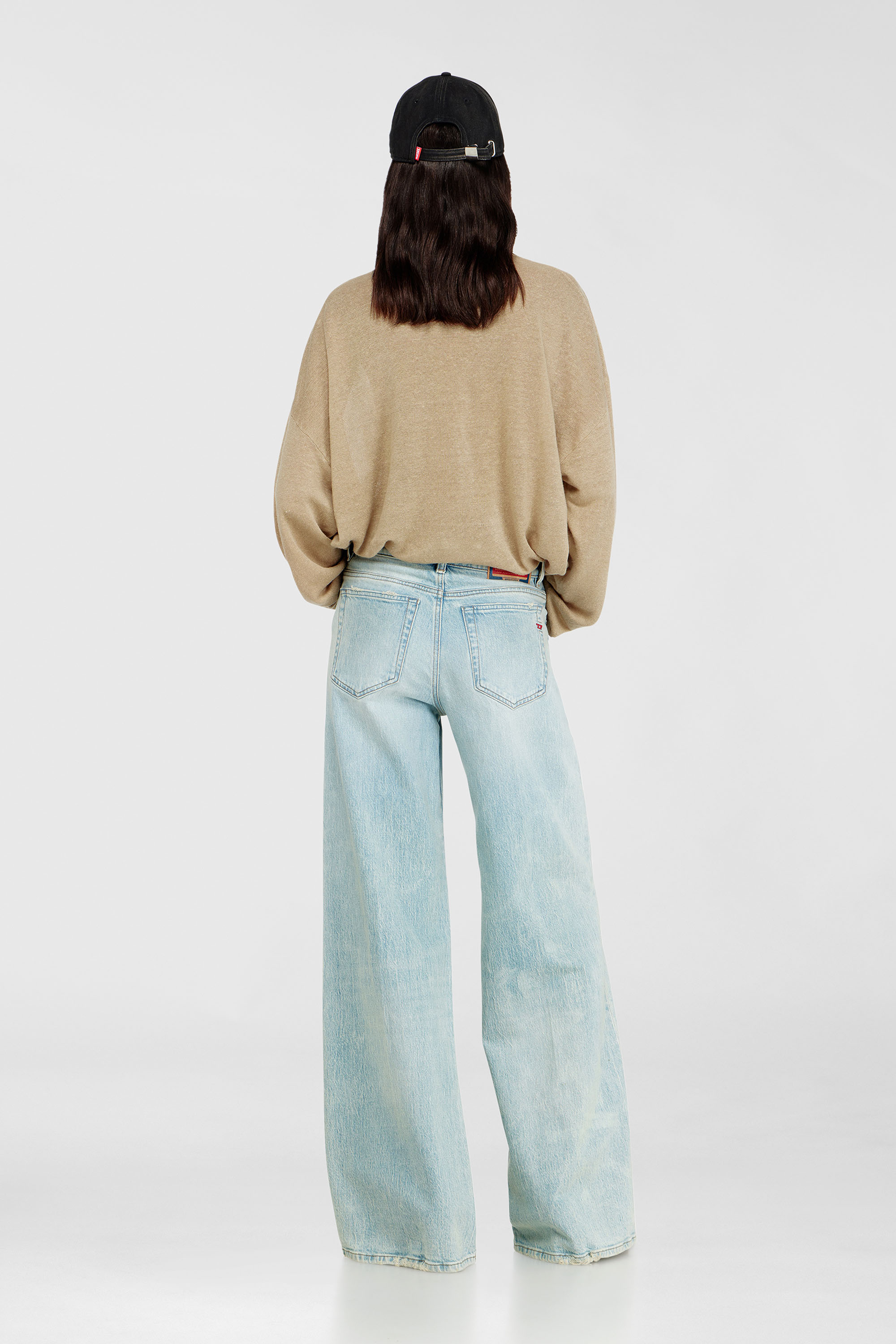 Diesel - Flare Jeans 1978 D-Akemi 0KBBX Femme, Bleu Clair - Image 3
