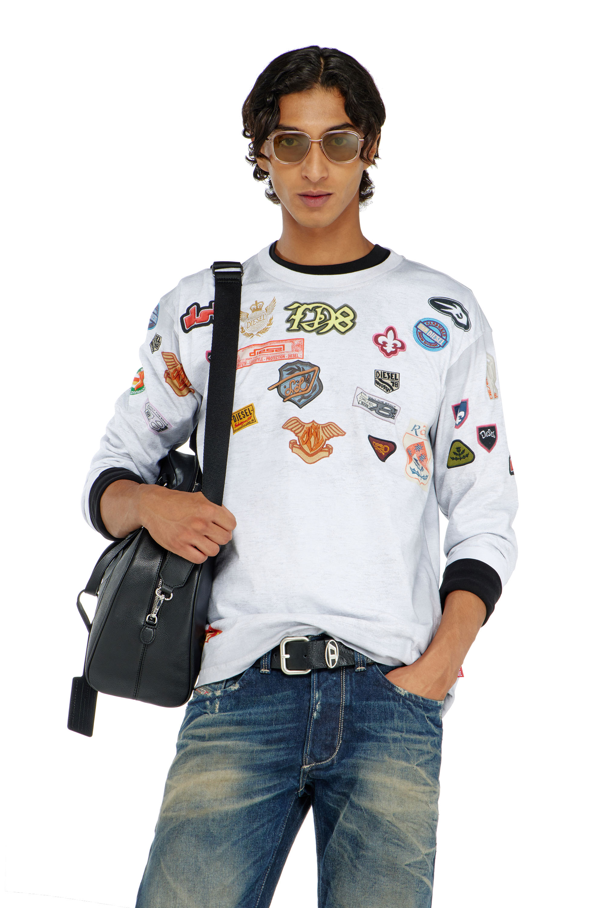 Diesel - T-NORME-LS-PATCHES, Herren Langarm-T-Shirt mit all-over patches print in Wei&szlig; - 1