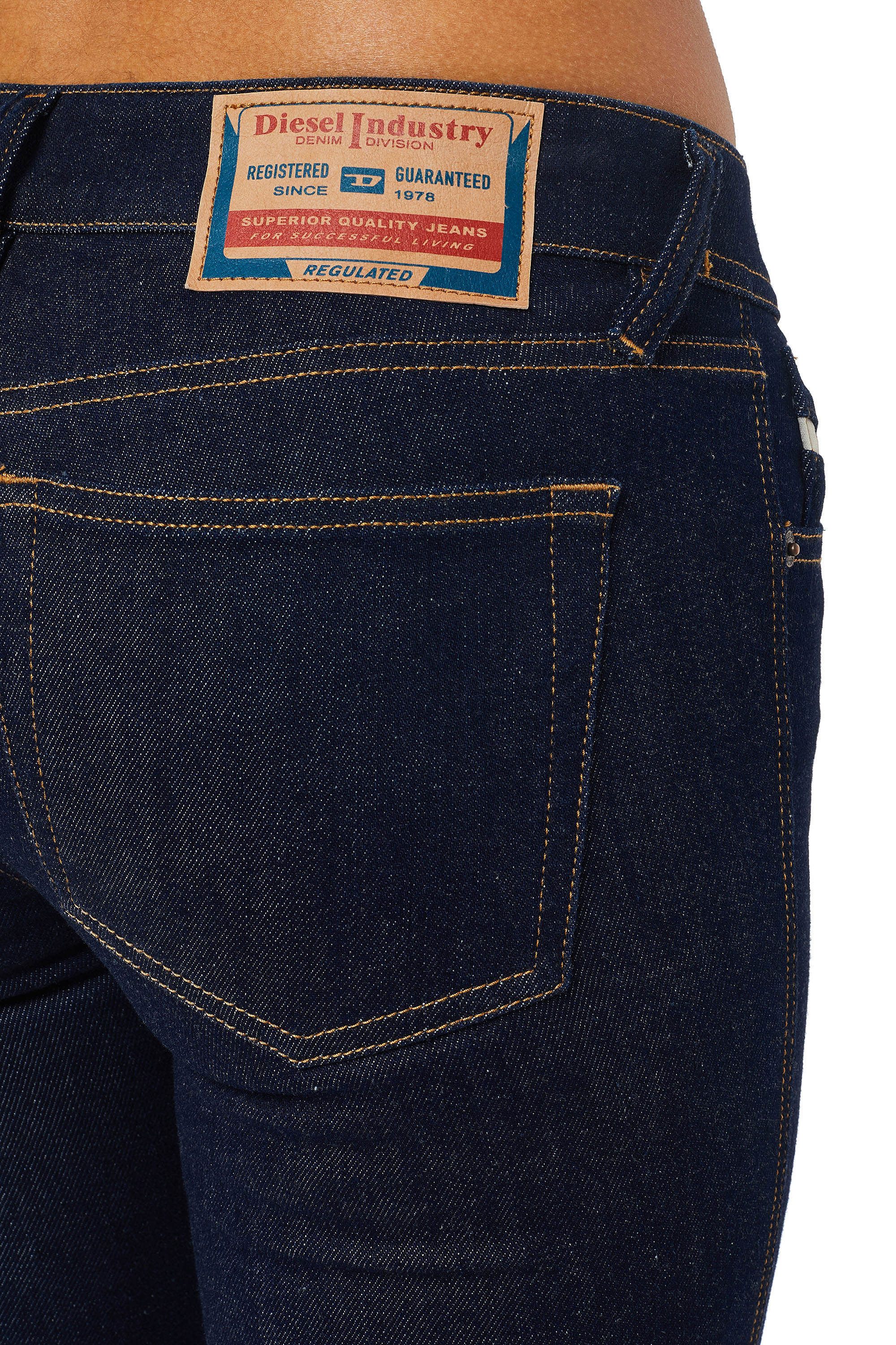 Diesel - 2018 SLANDY-LOW Z9C18 Super skinny Jeans, Blu Scuro - Image 3