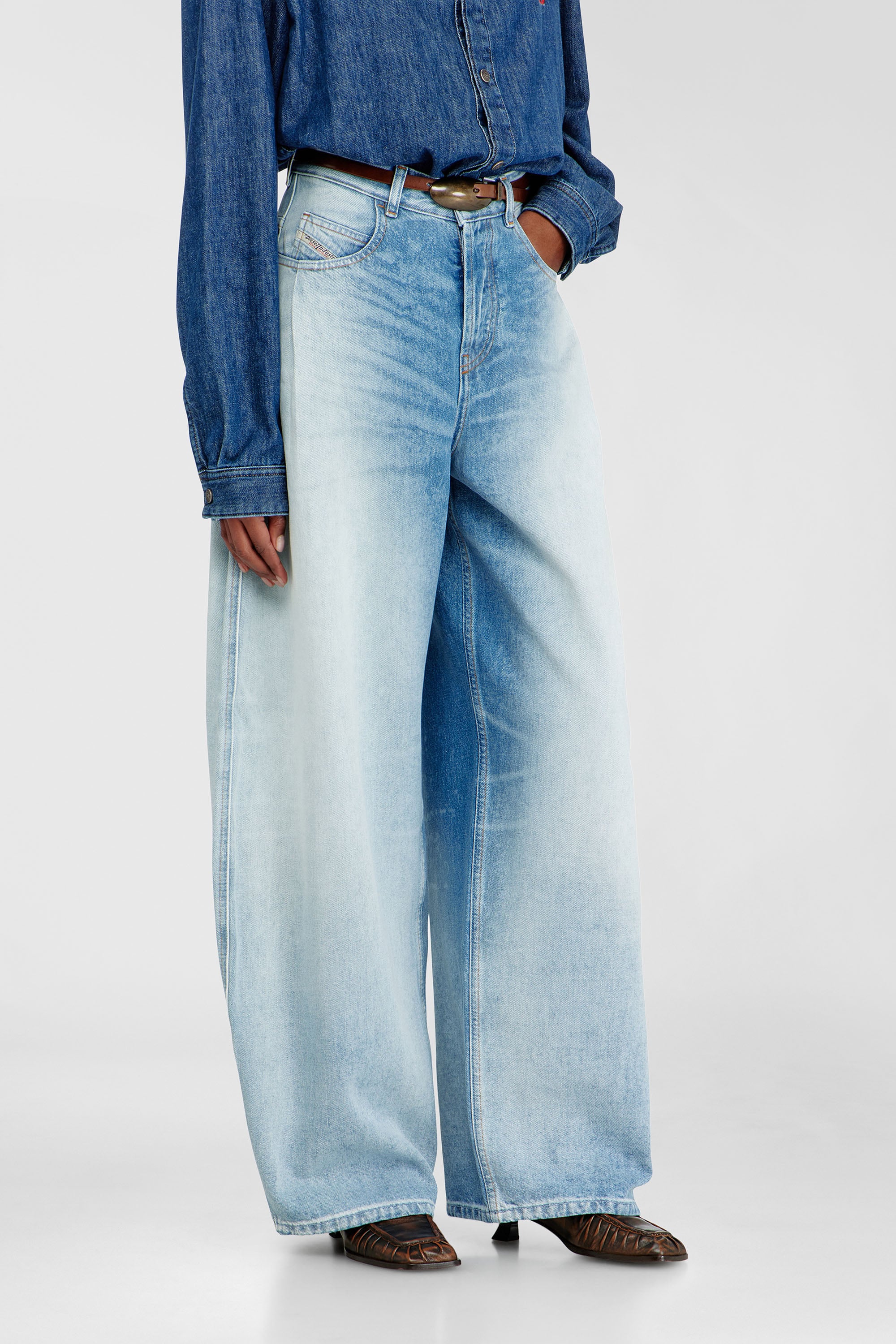 Diesel - Relaxed Jeans 1987 D-Khelz 007EE Donna, Blu Chiaro - Image 7