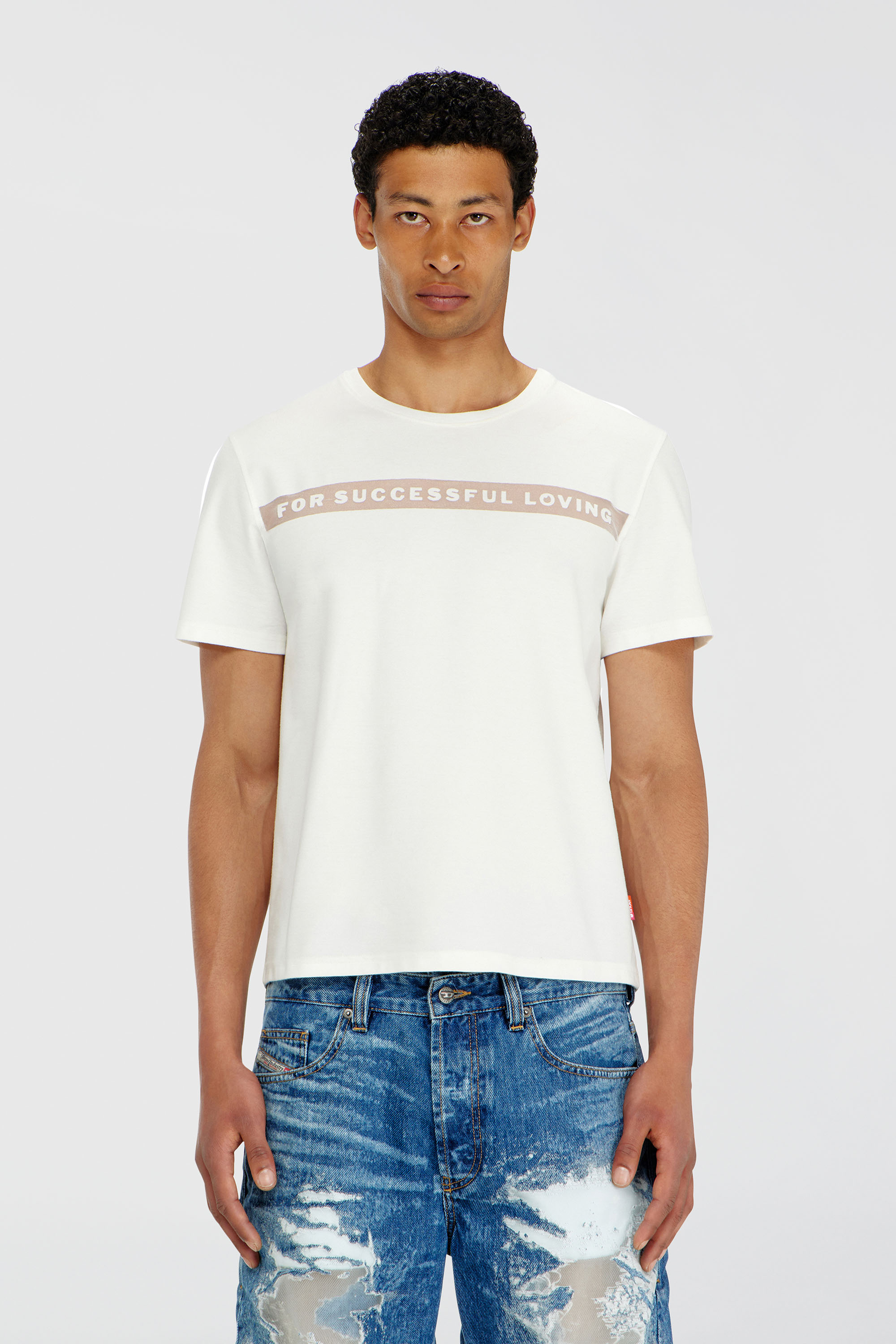 Diesel - PR-T-NOTS-CHI-R, T-shirt con logo For Successful Loving Unisex in Bianco - 2