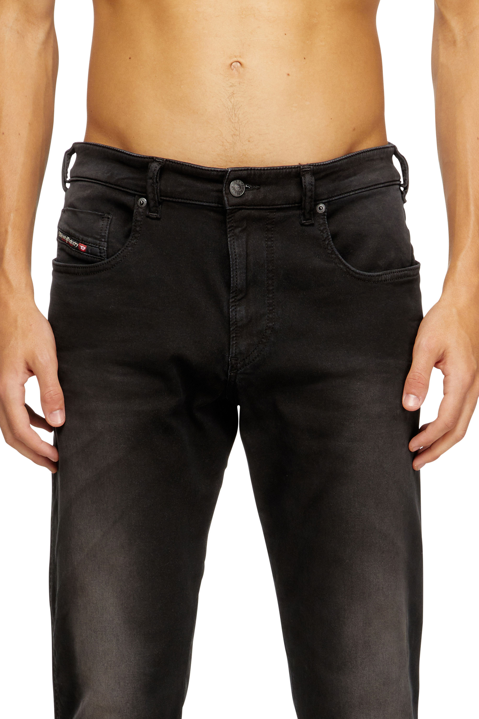 Diesel - Herren Slim 2062 D-Strukt Joggjeans® 0670M, Schwarz/Dunkelgrau - 3