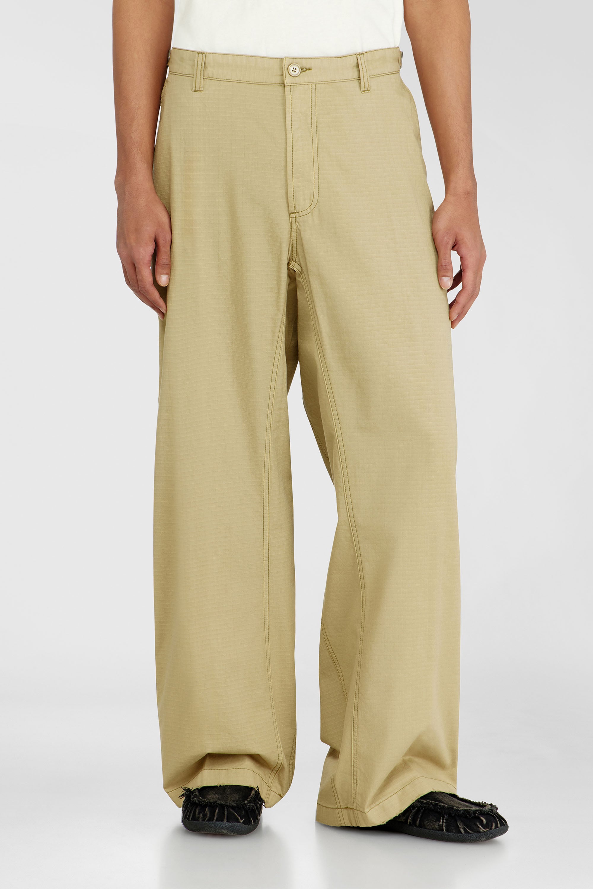 Diesel - P-BALL, Pantaloni in ripstop di cotone con fibbie laterali Uomo in Beige - 1
