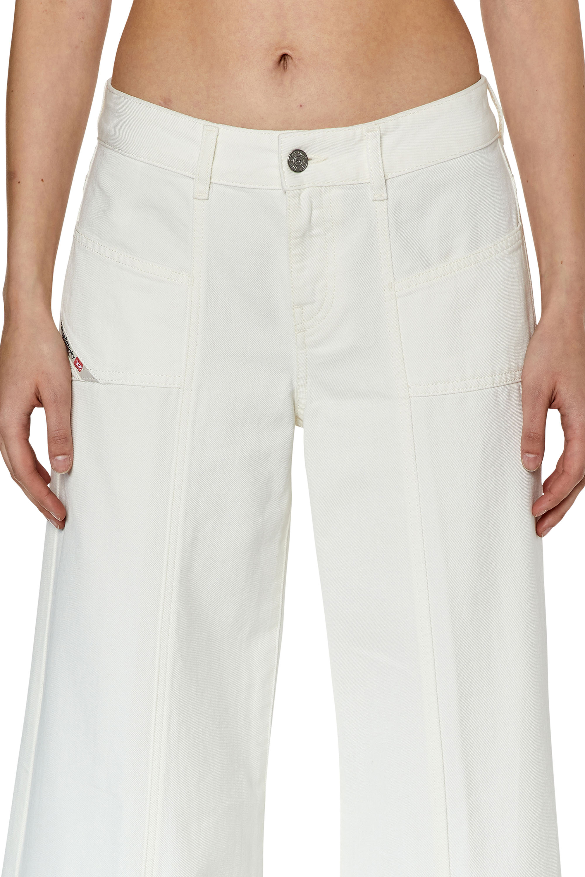Diesel - Bootcut and Flare Jeans D-Akii 068JQ, Blanc - Image 3