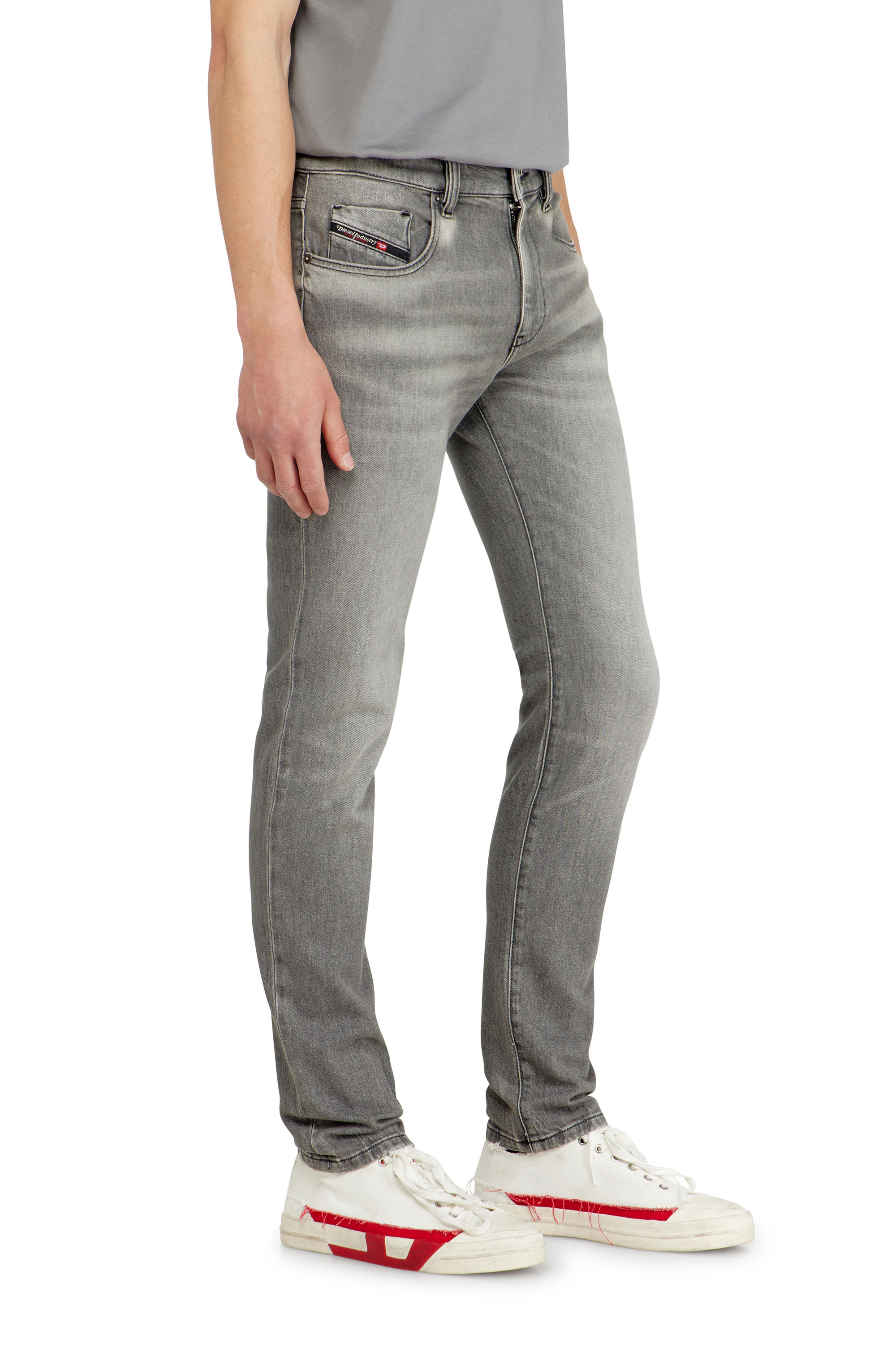 Diesel - Slim Jeans 2019 D-Strukt 0KBBL Homme, Gris Clair - Image 7