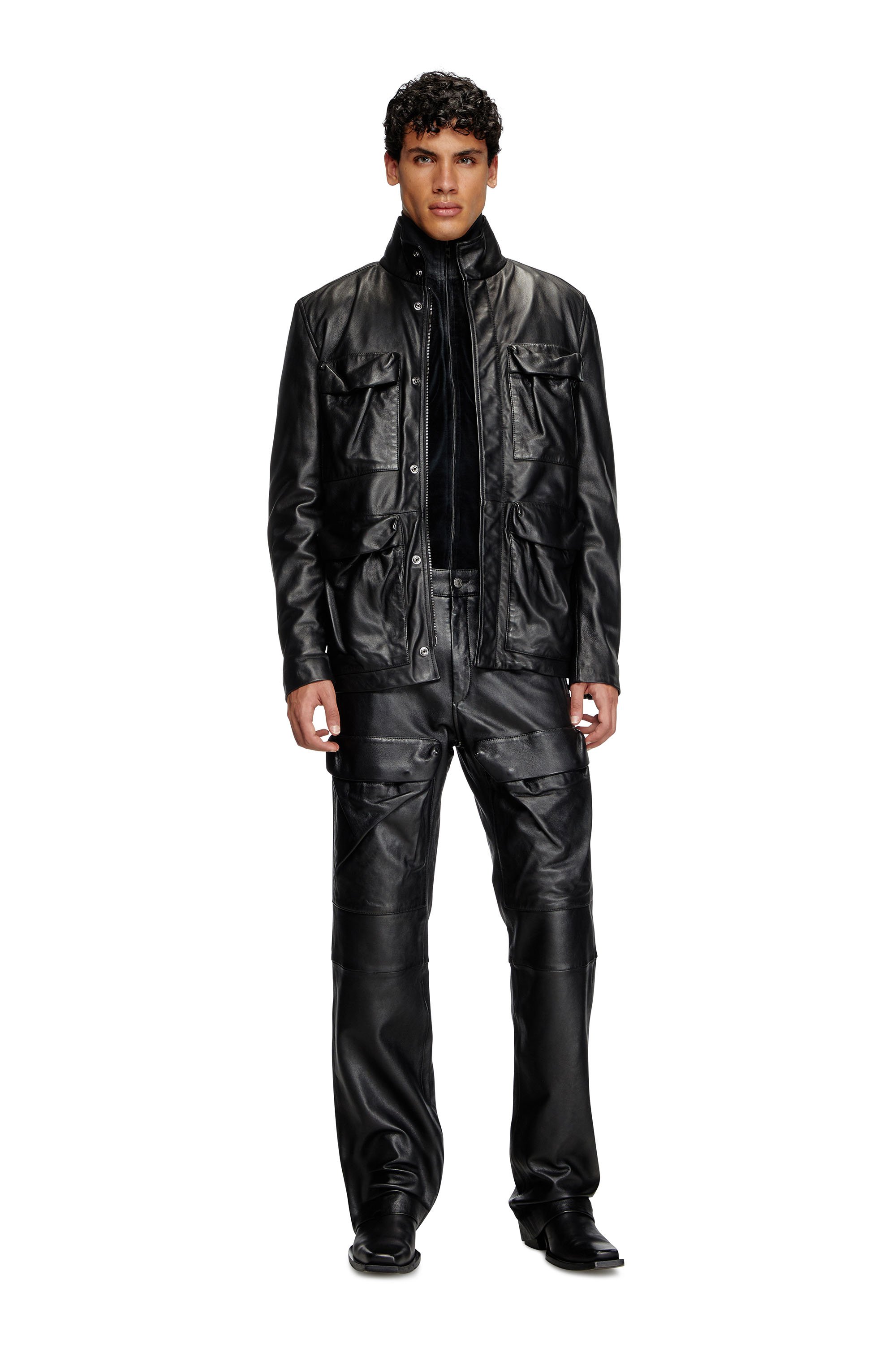 Diesel - P-GAST, Pantalon en cuir avec poches utility Homme in Noir - 2