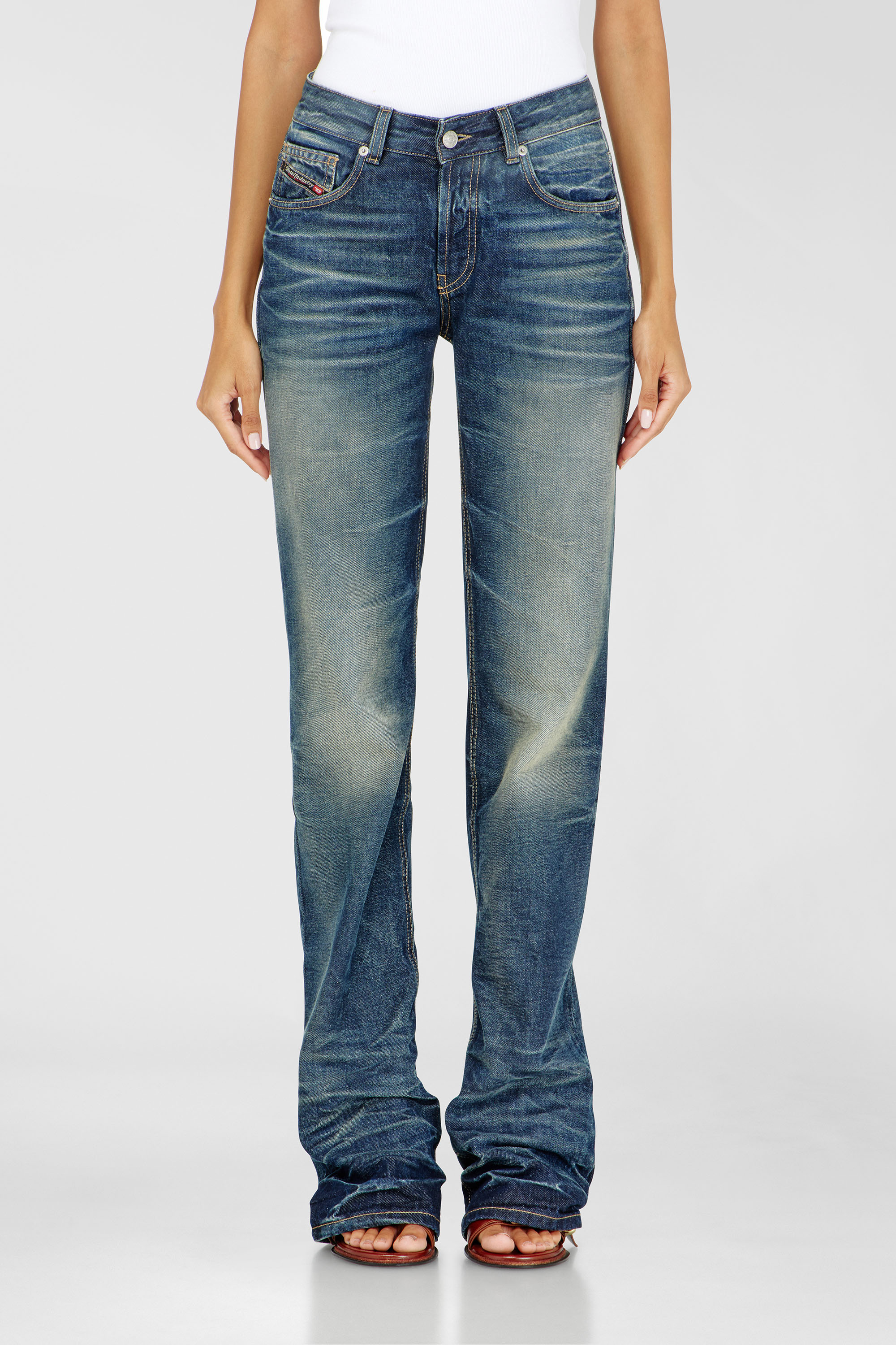 Diesel - Damen Regular Jeans D-Heel 0DBFC, Mittelblau - 4