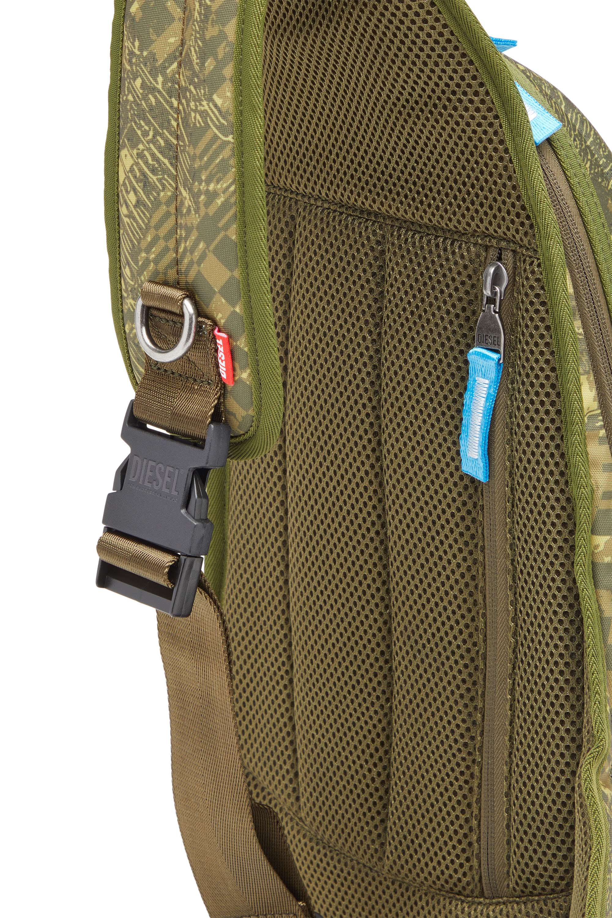 Diesel - 1DR-POD SLING BAG, Armeegrün - Image 4