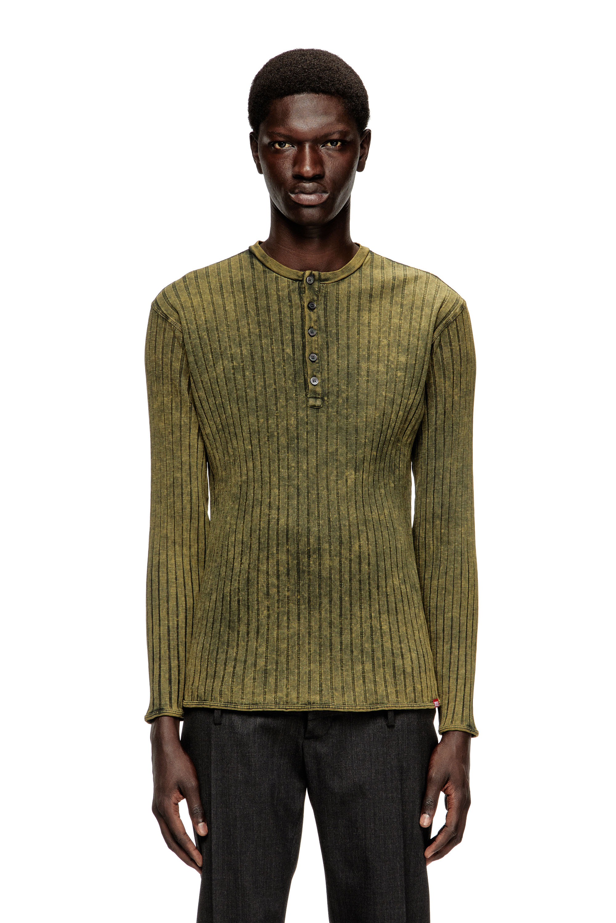 Diesel - T-ALLY, Haut Henley en jersey côtelé large traité Homme in Vert - 1