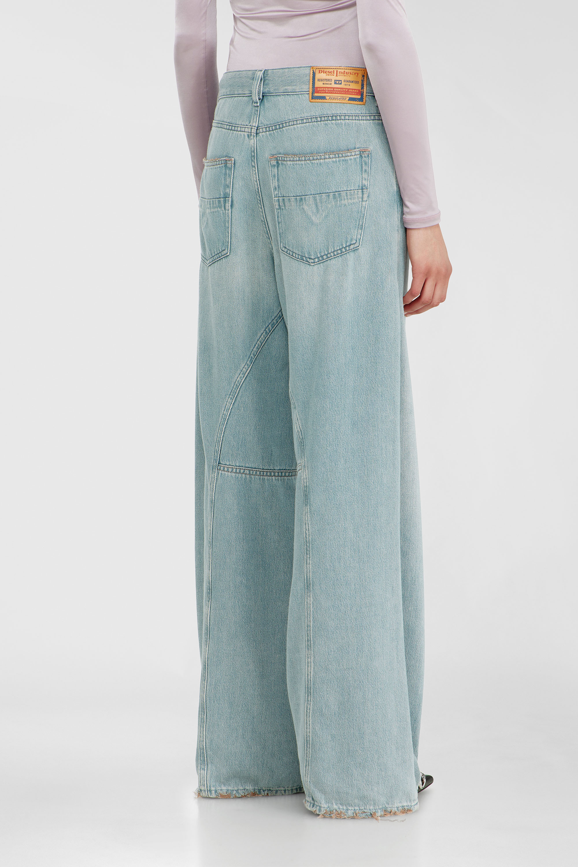 Diesel - Relaxed Jeans 1996 D-Sire 09P84 Donna, Blu Chiaro - Image 5