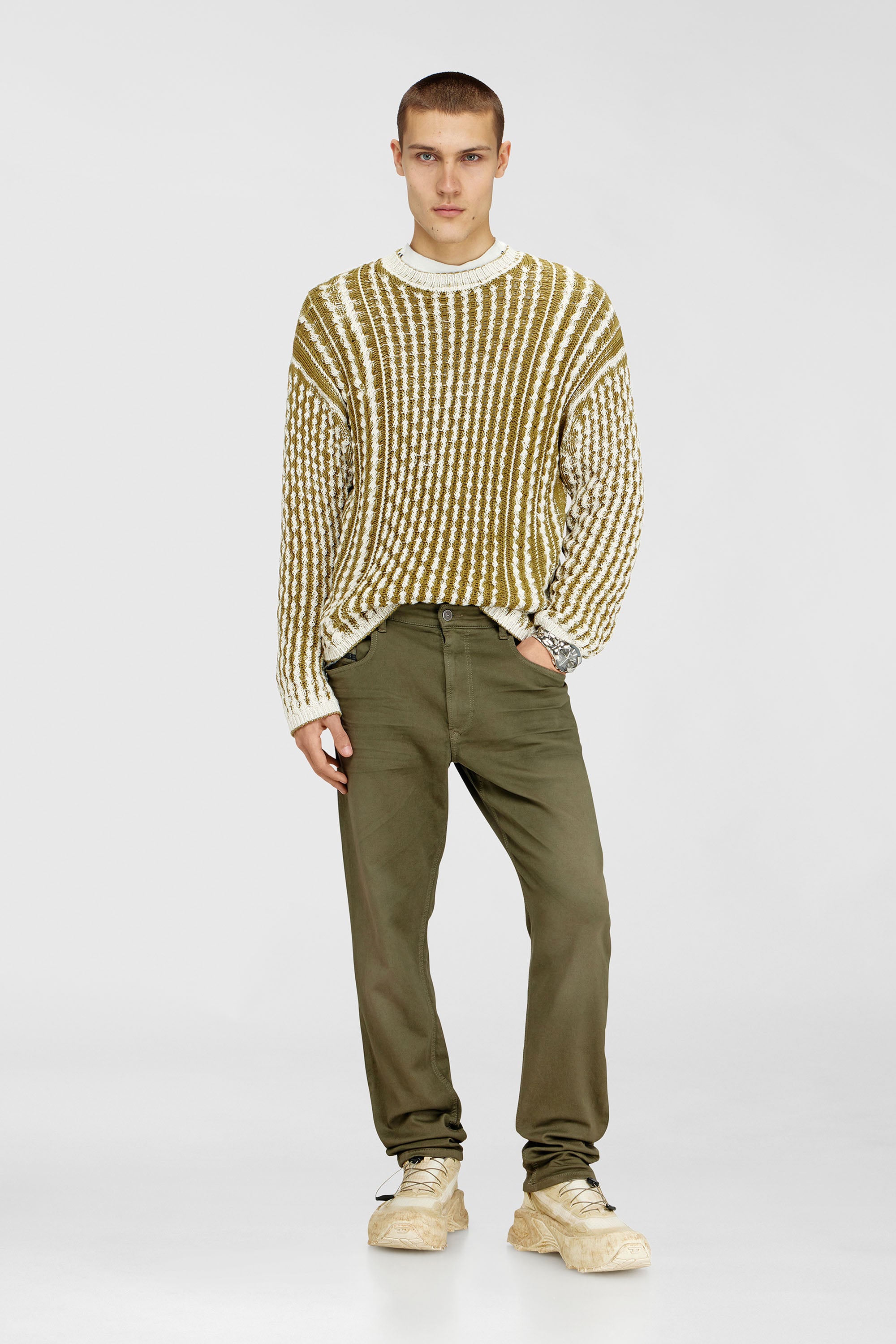 Diesel - Regular 2032 D-Krooley-BW Joggjeans&reg; 0670M Homme, Vert Militaire - Image 1