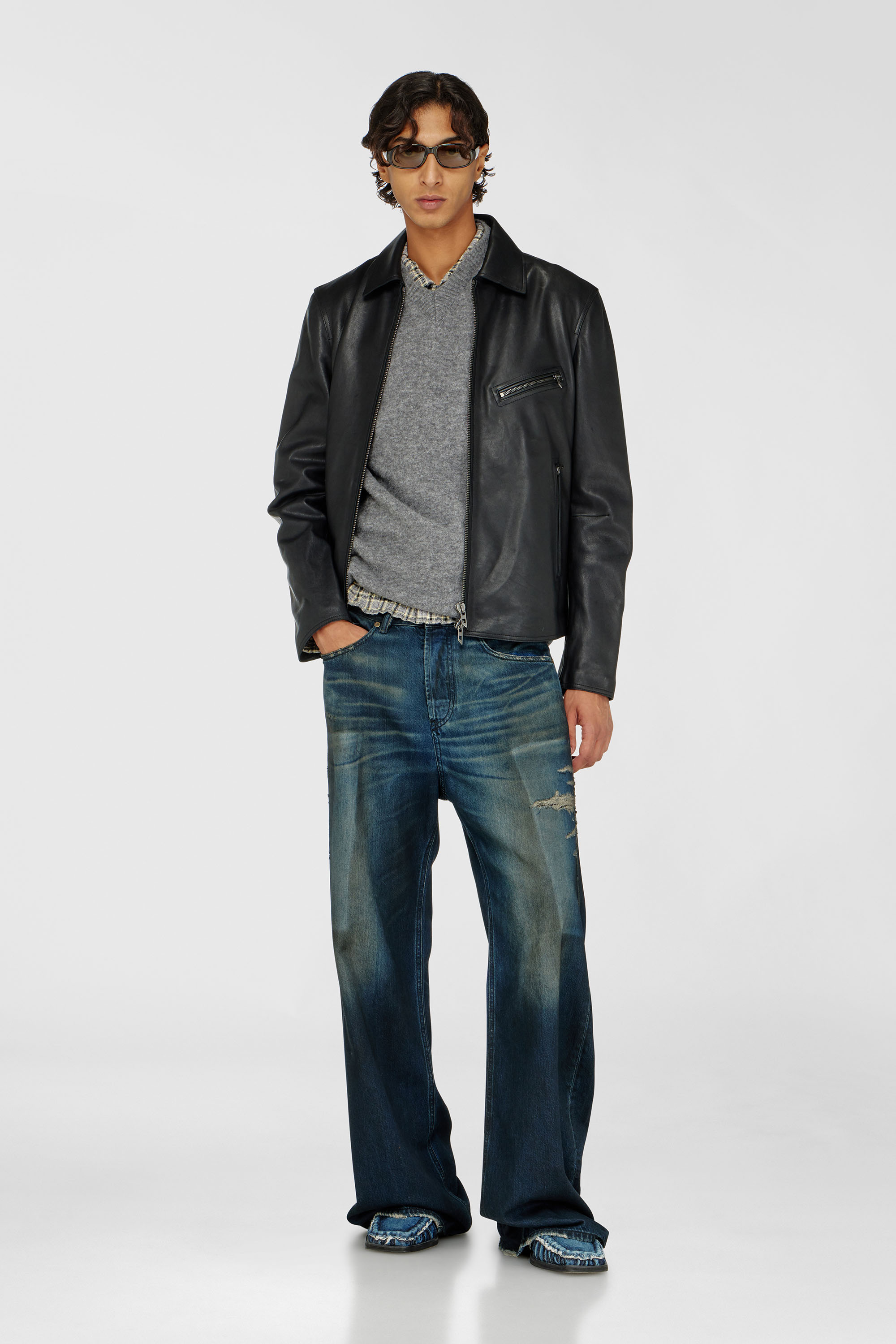 Diesel - L-KORN-A, Giacca in pelle con logo Oval D a rilievo Uomo in Nero - 2