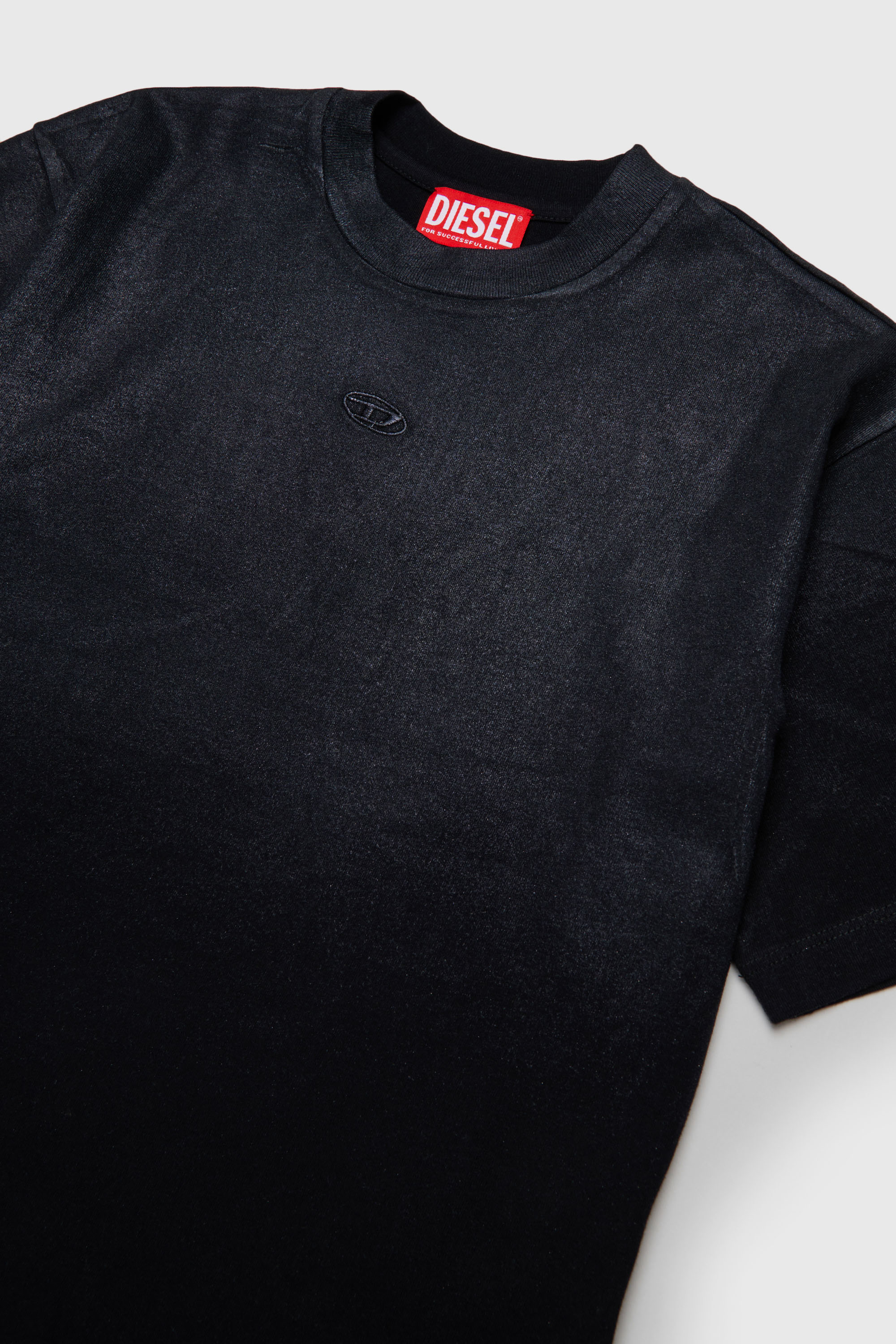 Diesel - TANORMYS2, T-shirt in cotone con ricamo Oval D tono su tono Donna in Nero - 3