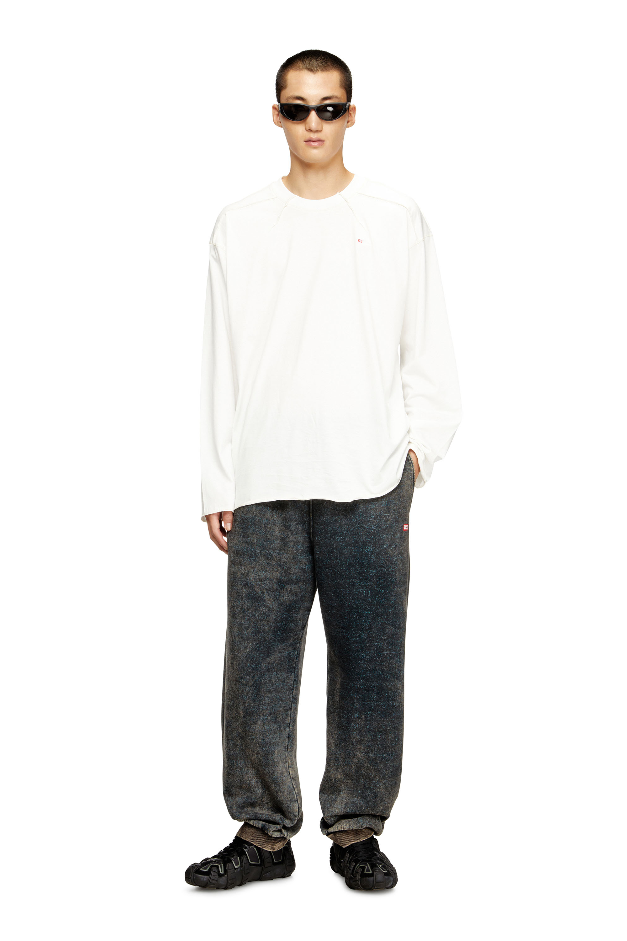 Diesel - T-CRAHOR-BOXT-LS-T1, T-shirt in cotone a maniche lunghe Uomo in Bianco - 2