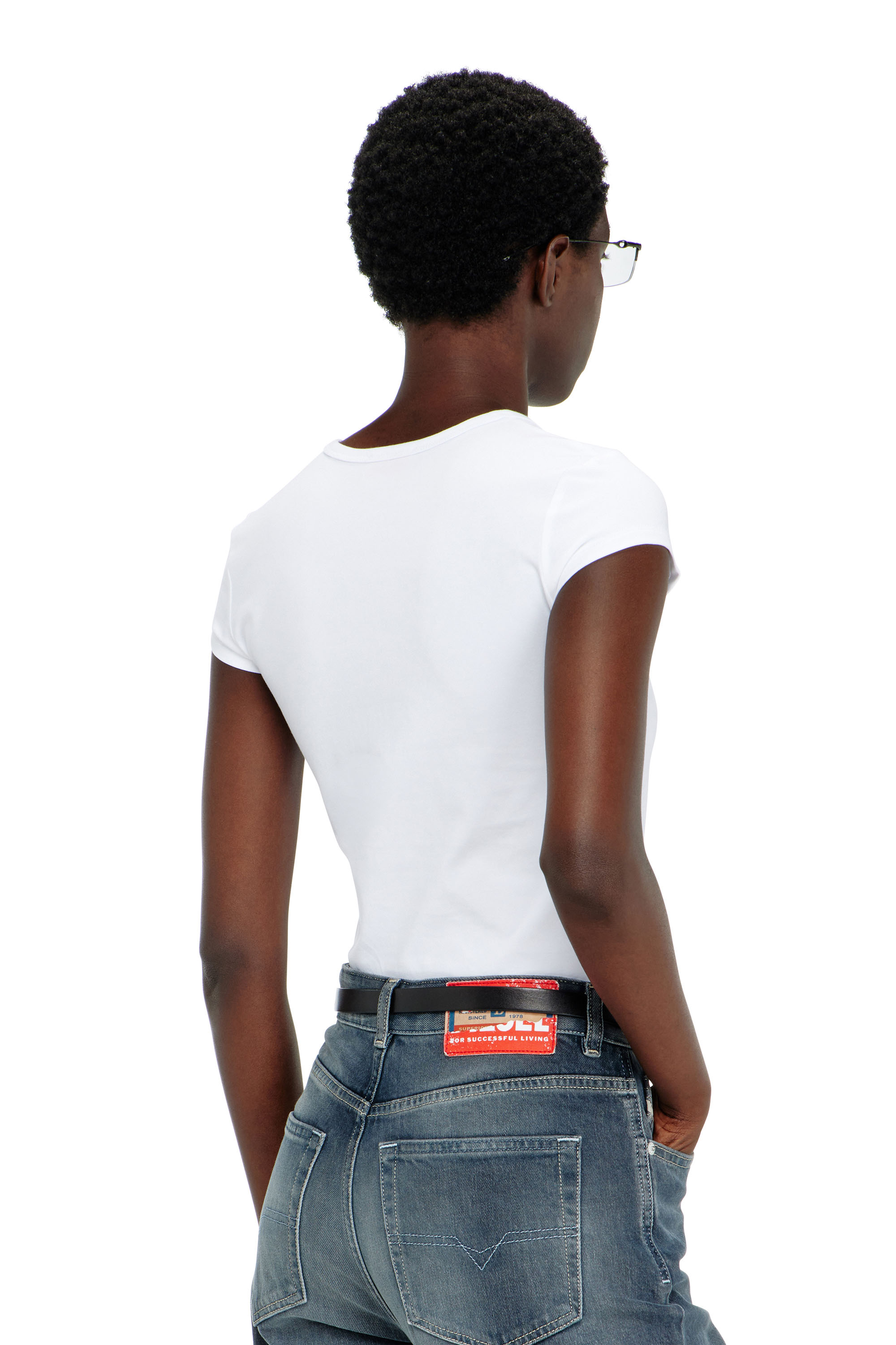 Diesel - T-ANGIE-OD, T-shirt avec logo d&eacute;coup&eacute; brod&eacute; Femme in Blanc - 4