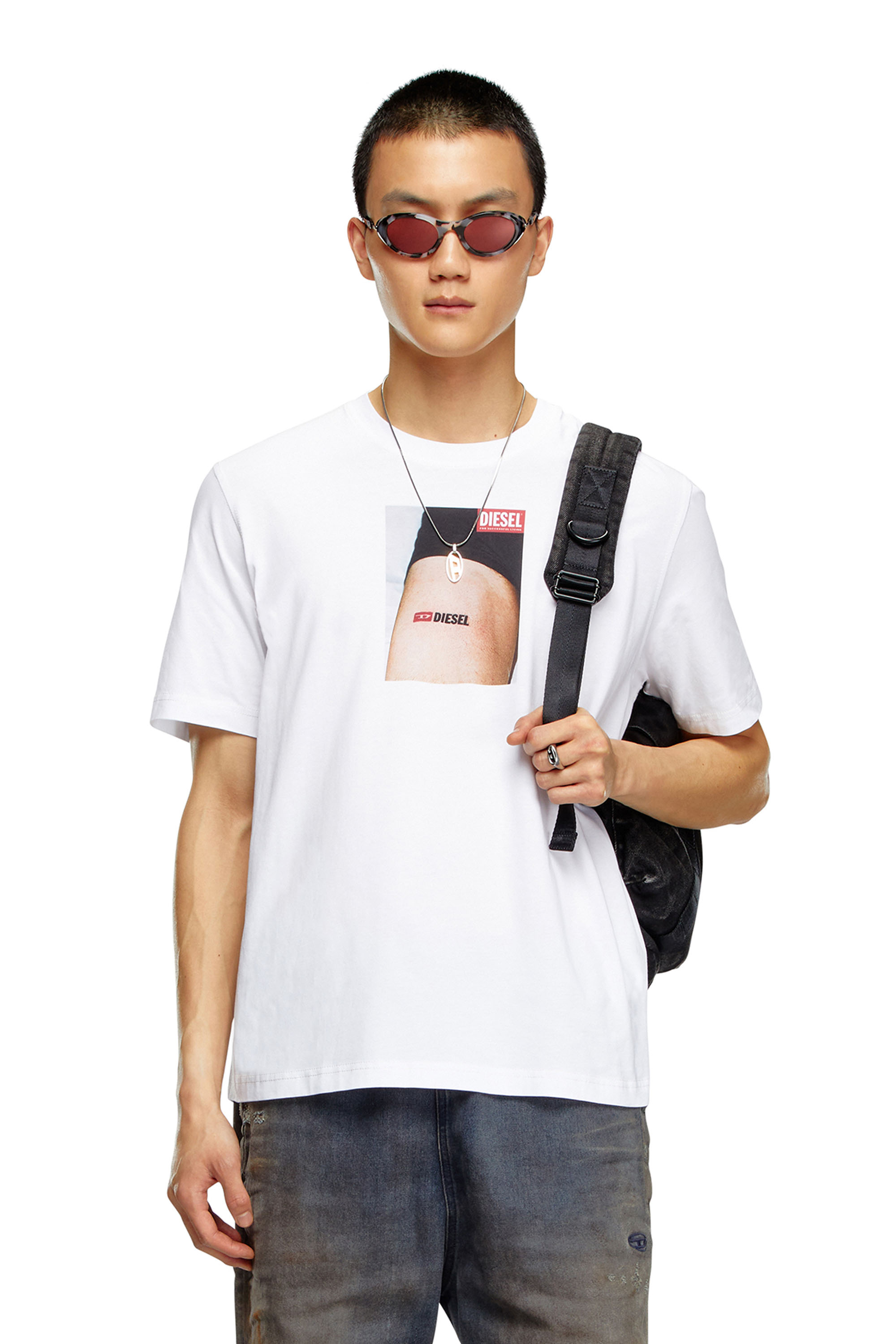 Diesel - T-ADJUST-K19, Uomo T-shirt con stampa Diesel tattoo in Bianco - Image 1