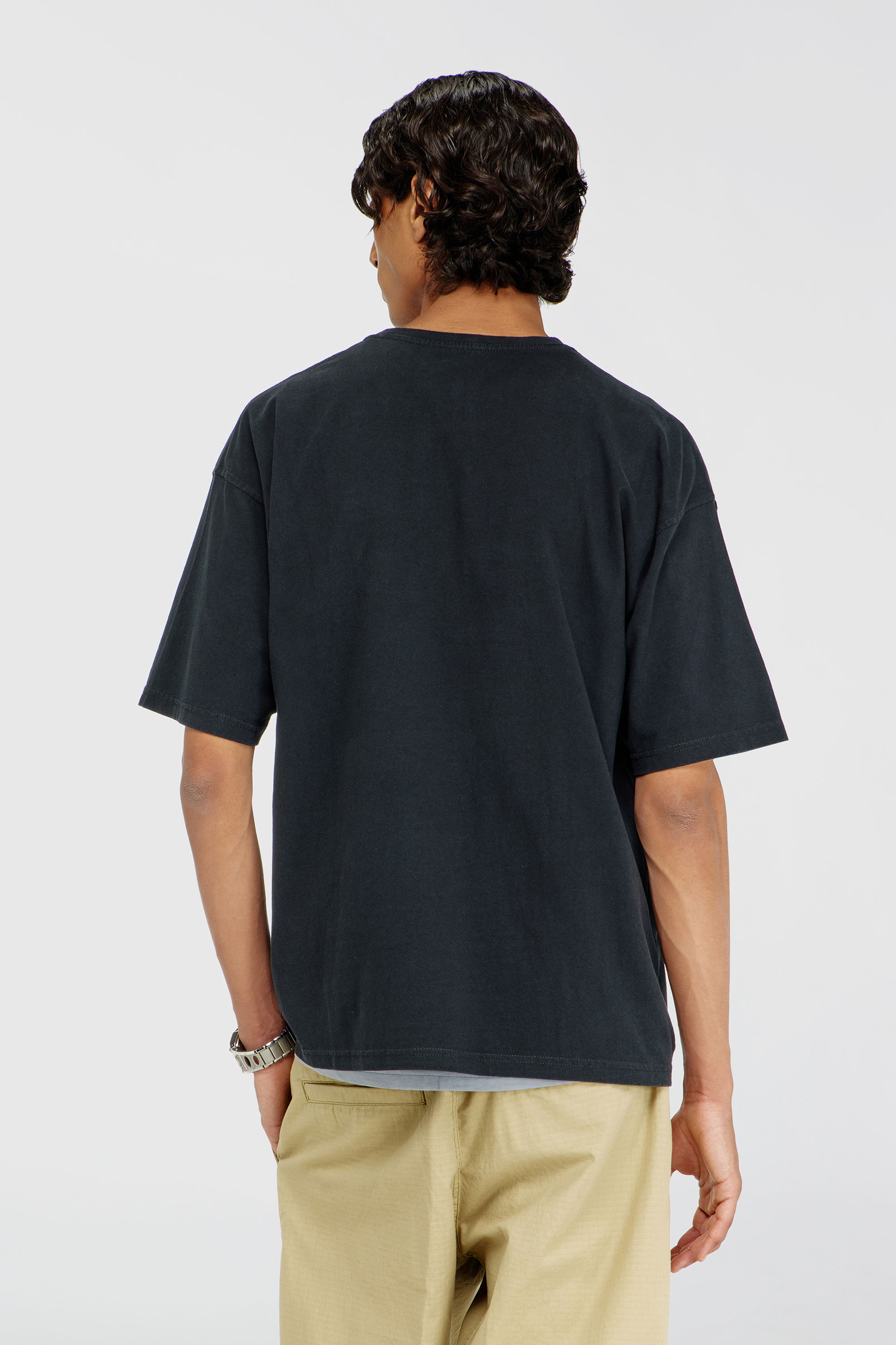Diesel - T-BOXT-N14, T-shirt con stampa distressed floccata Uomo in Nero - 4