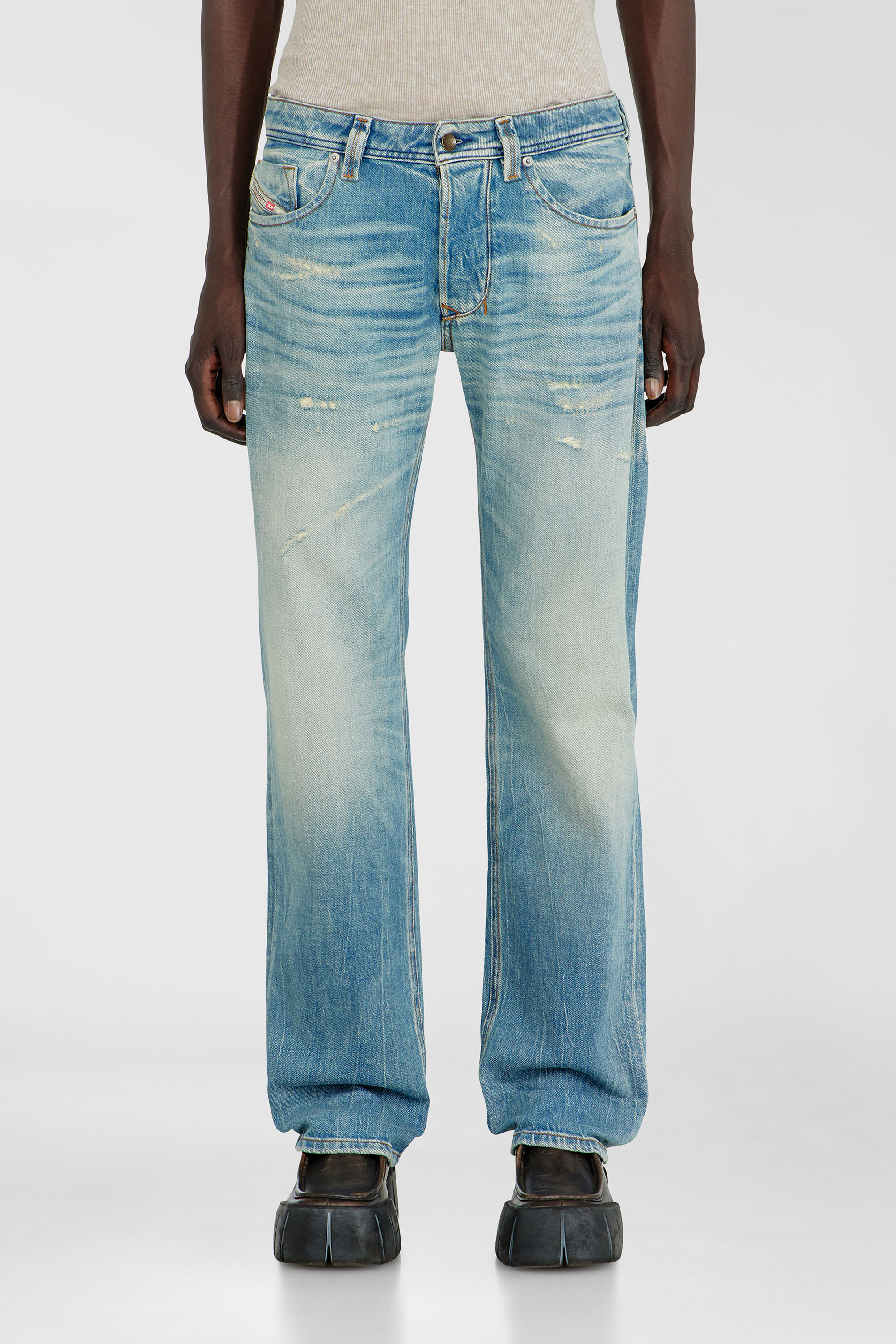 Diesel - Herren Regular Jeans 1985 Larkee 09P33, Hellblau - 1