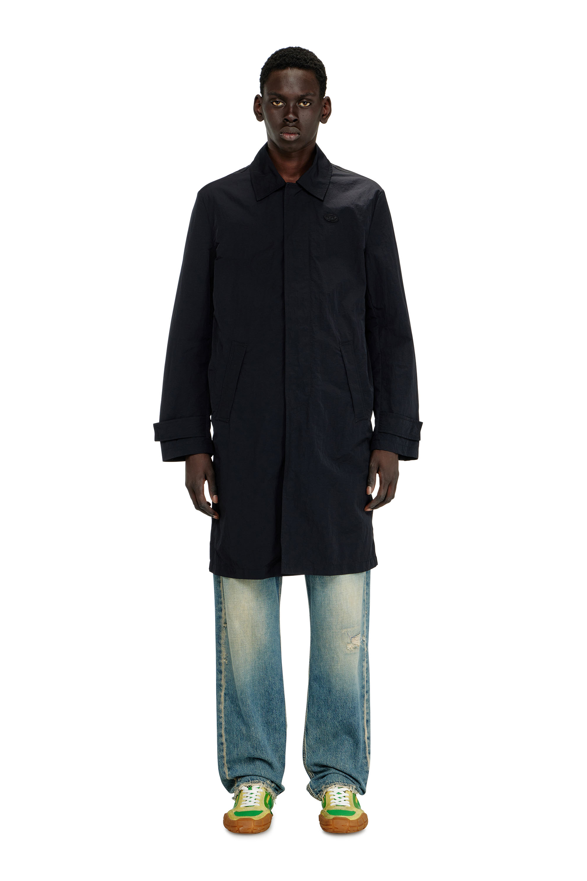 Diesel - J-BURHAT, Manteau en nylon &agrave; finition froiss&eacute;e brillante Homme in Noir - 1