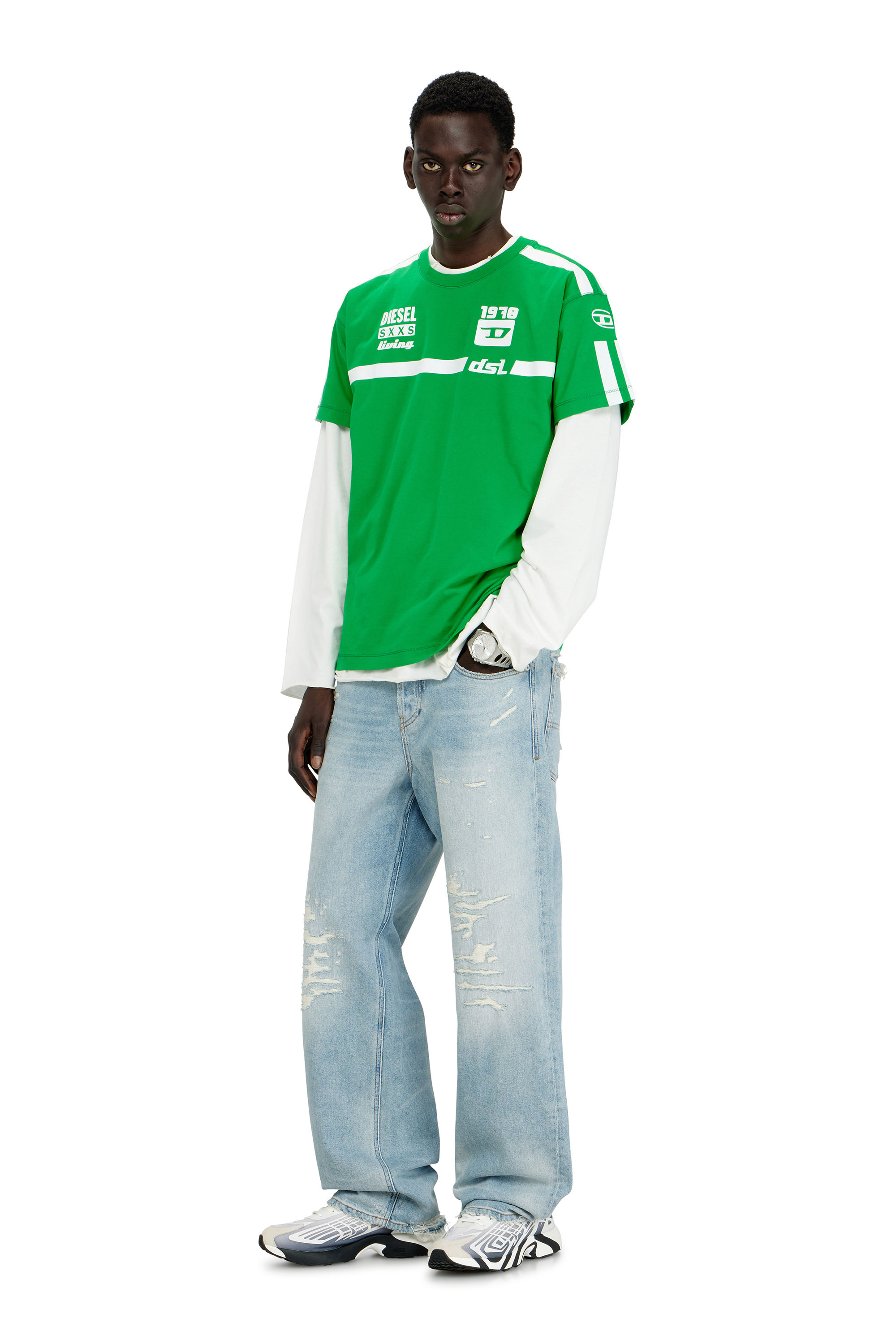 Diesel - T-NORM-V12, T-shirt en coton avec imprim&eacute;s graphiques contrast&eacute;s Homme in ToBeDefined - 1