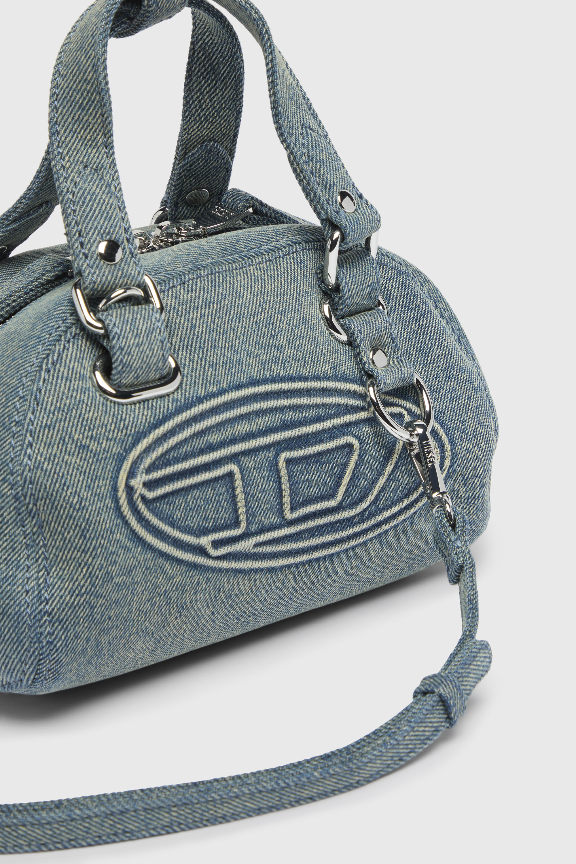 Diesel - 1DR DOME SOFT CROSSBODY, Unisex 1DR Dome-Kleine-Bowlingtasche aus Denim mit Oval D Logo in Hellblau - 5