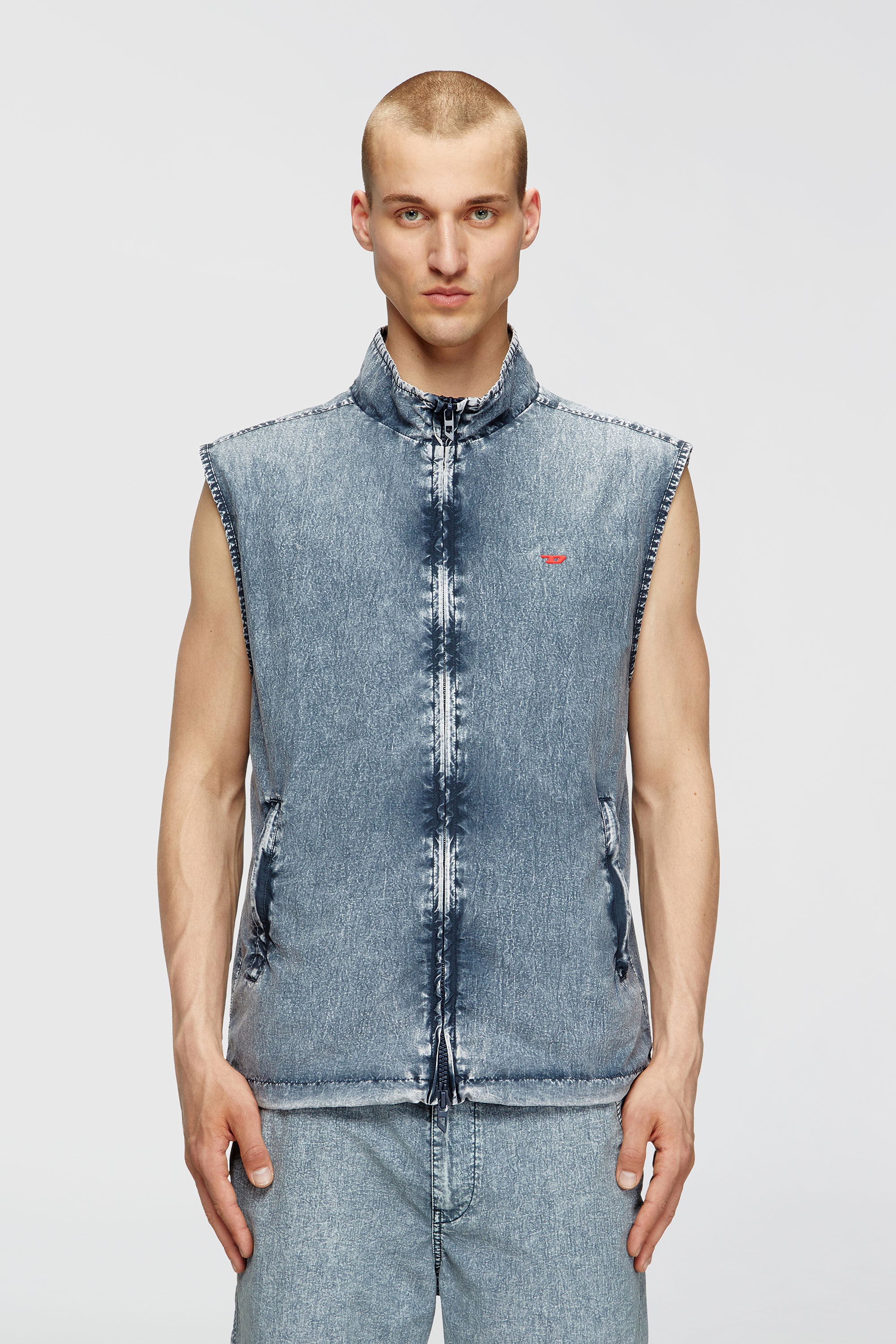Diesel - J-ERB, Gilet en taslan de nylon recycl&eacute; Homme in Bleu - 3