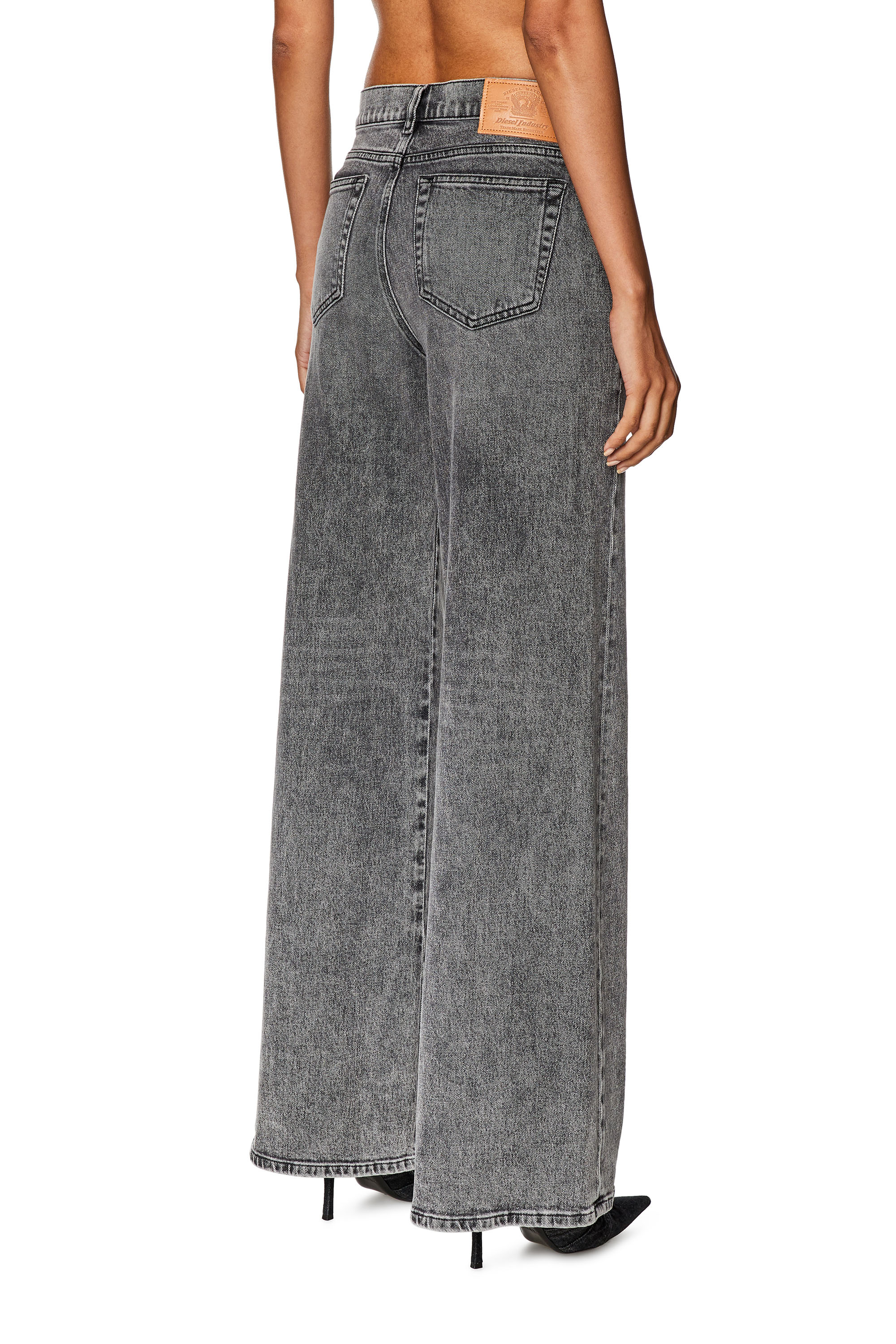 Diesel - Bootcut and Flare Jeans 1978 D-Akemi 09G57, Grigio - Image 3