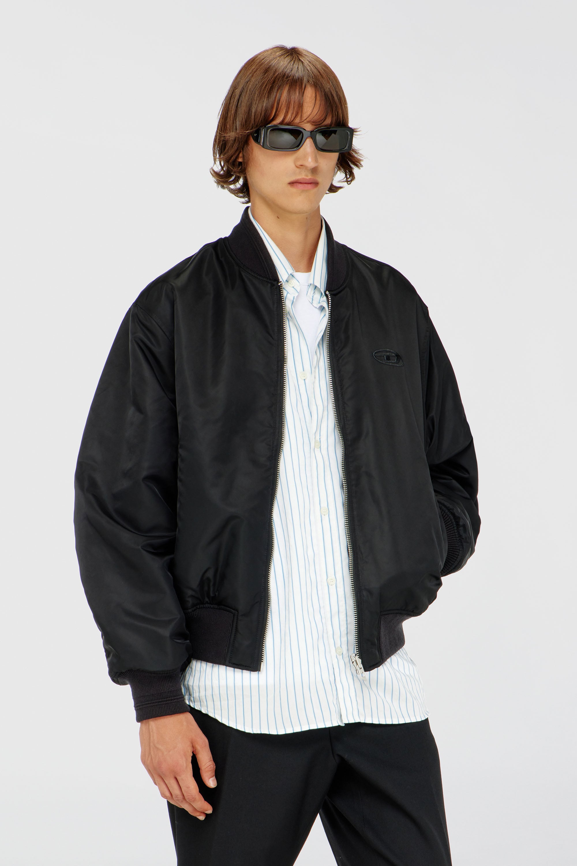 Diesel - W-TYPE-D1, Giacca bomber imbottita con ricamo Oval D Uomo in Nero - 1