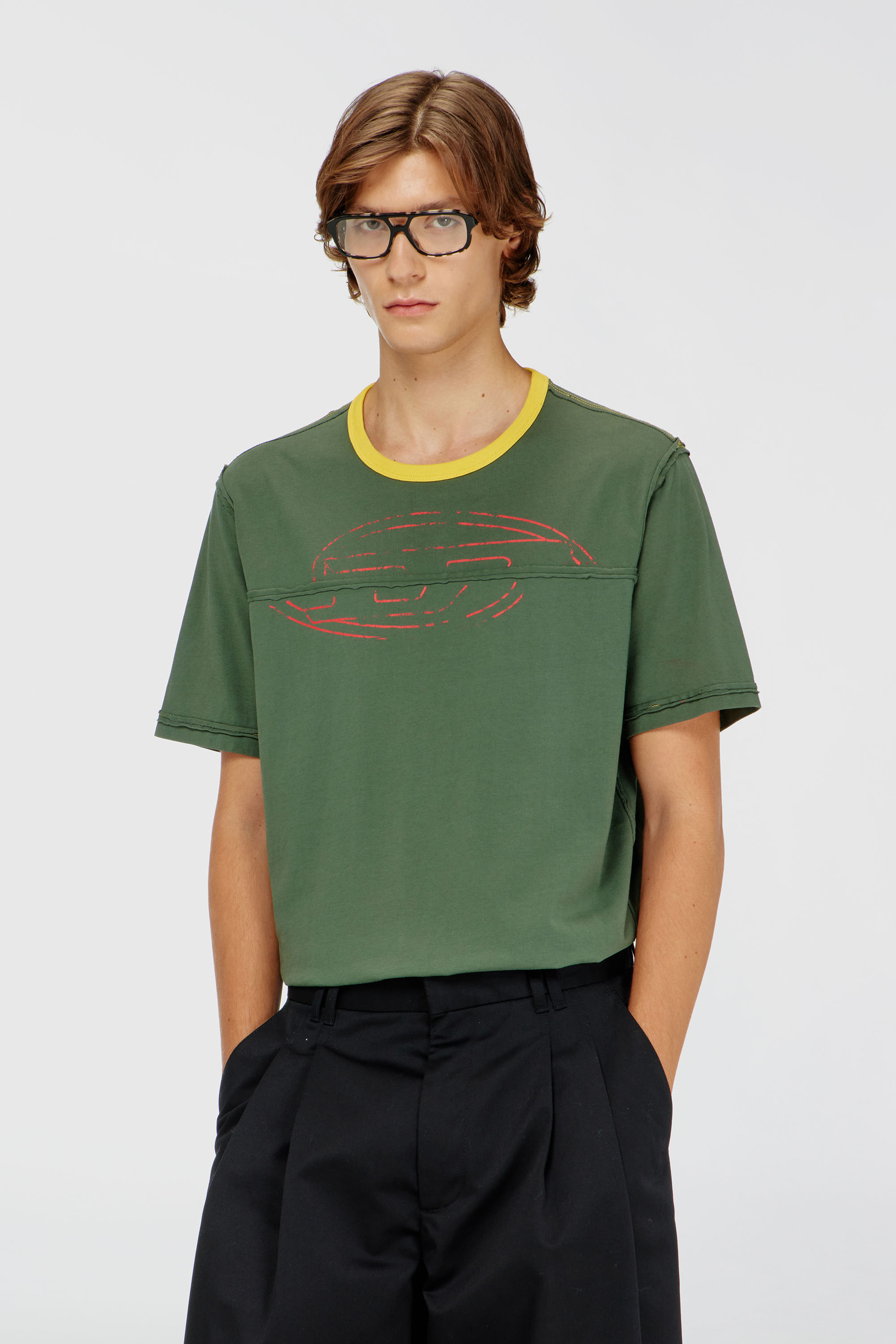Diesel - T-ADJUST-CUT-OD, T-shirt avec Oval D sectionn&eacute; Homme in Vert - 3