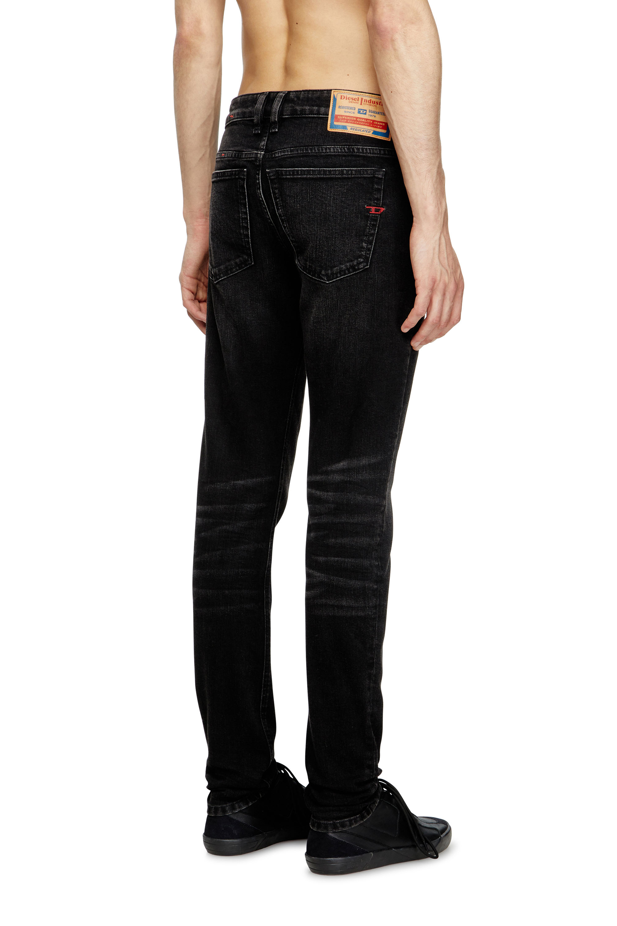 Diesel - Skinny Jeans 1979 Sleenker 0GRDA Uomo, Nero/Grigio scuro - Image 4