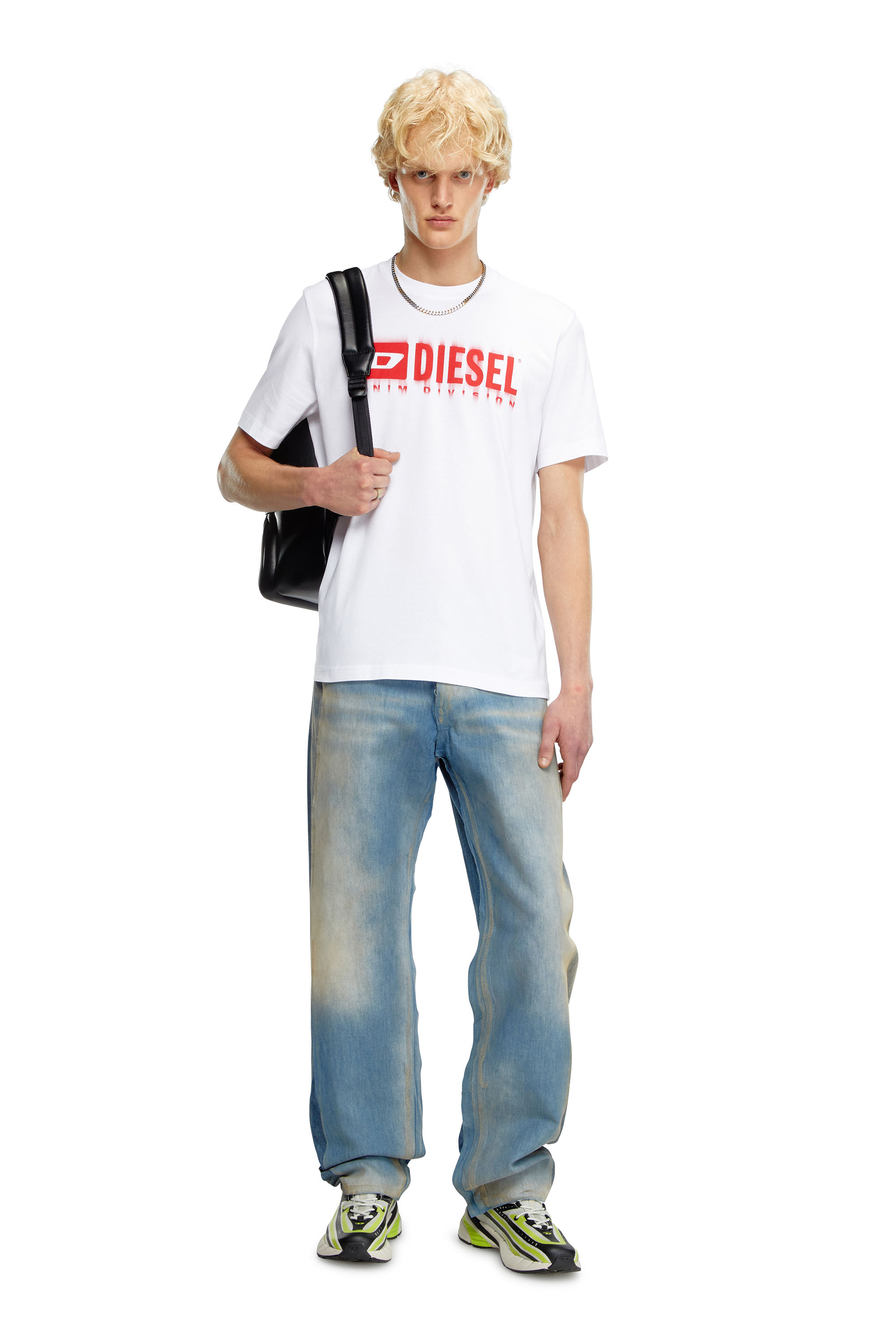 Diesel - T-ADJUST-Q7, Uomo T-shirt con logo Diesel sfumato in Bianco - Image 2