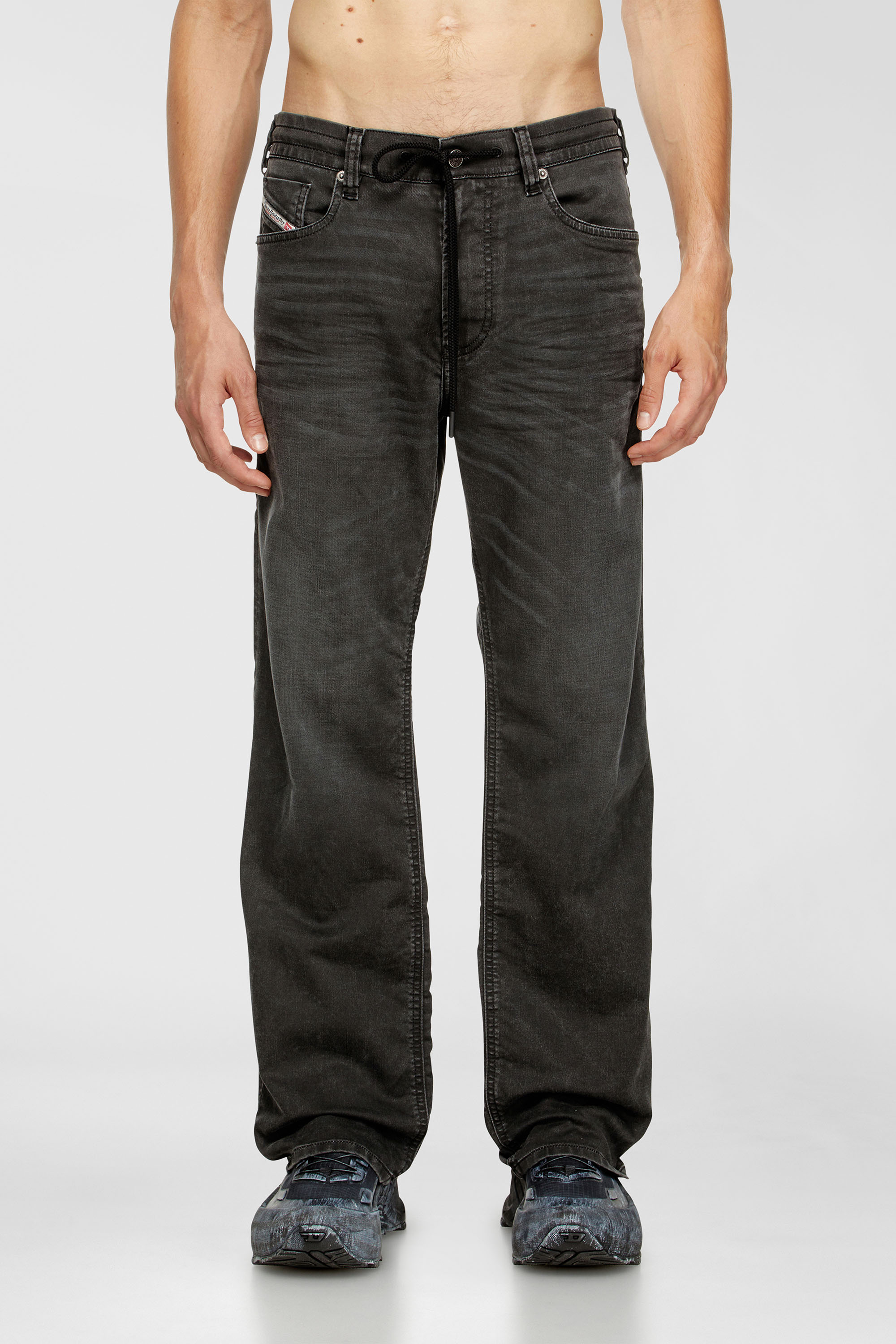 Diesel - Relaxed 2080 D-Reel Joggjeans&reg; 09J75 Homme, Noir/Gris fonc&eacute; - Image 1